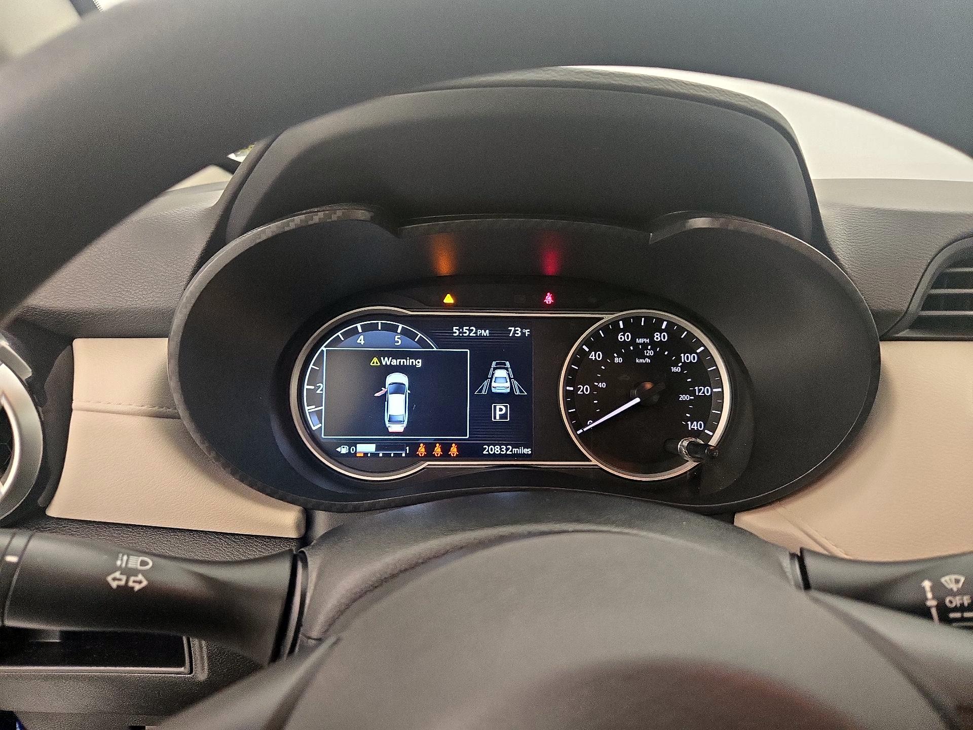 Thumbnail: 2022 Nissan Versa - 9