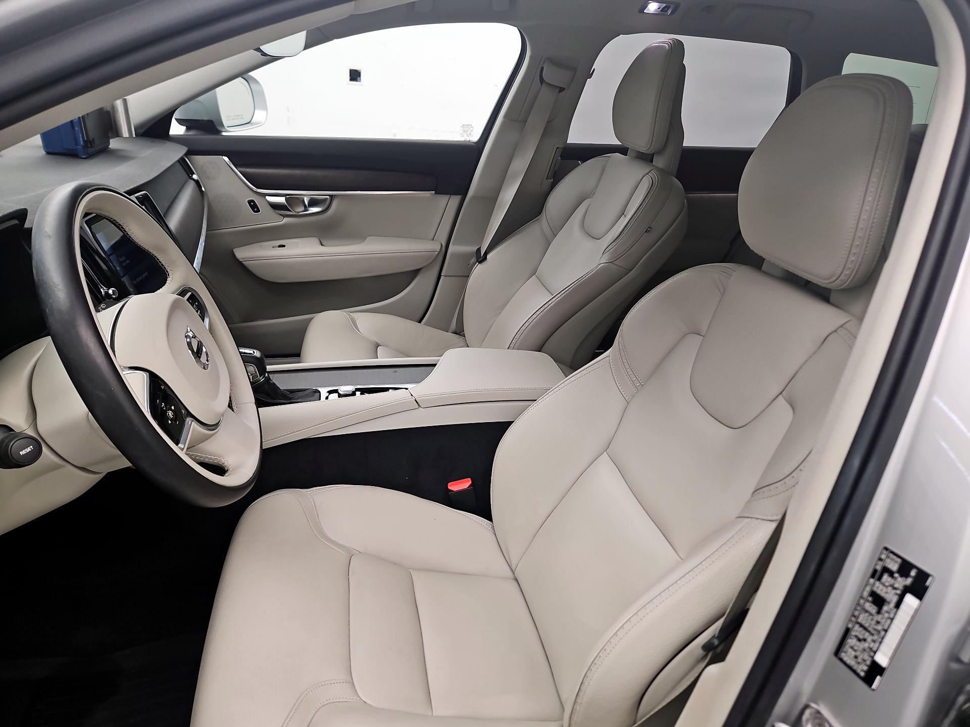 Thumbnail: 2018 Volvo V90 - 11
