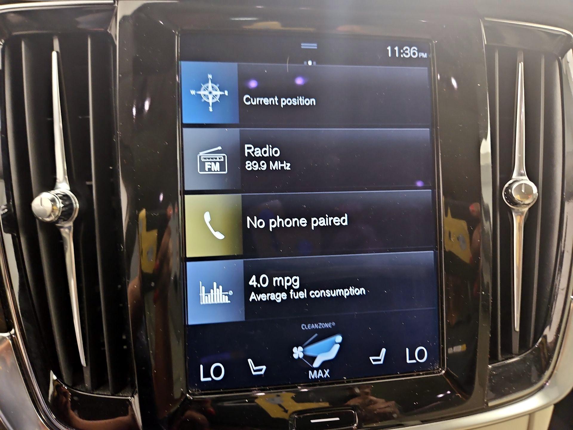 Thumbnail: 2018 Volvo V90 - 14