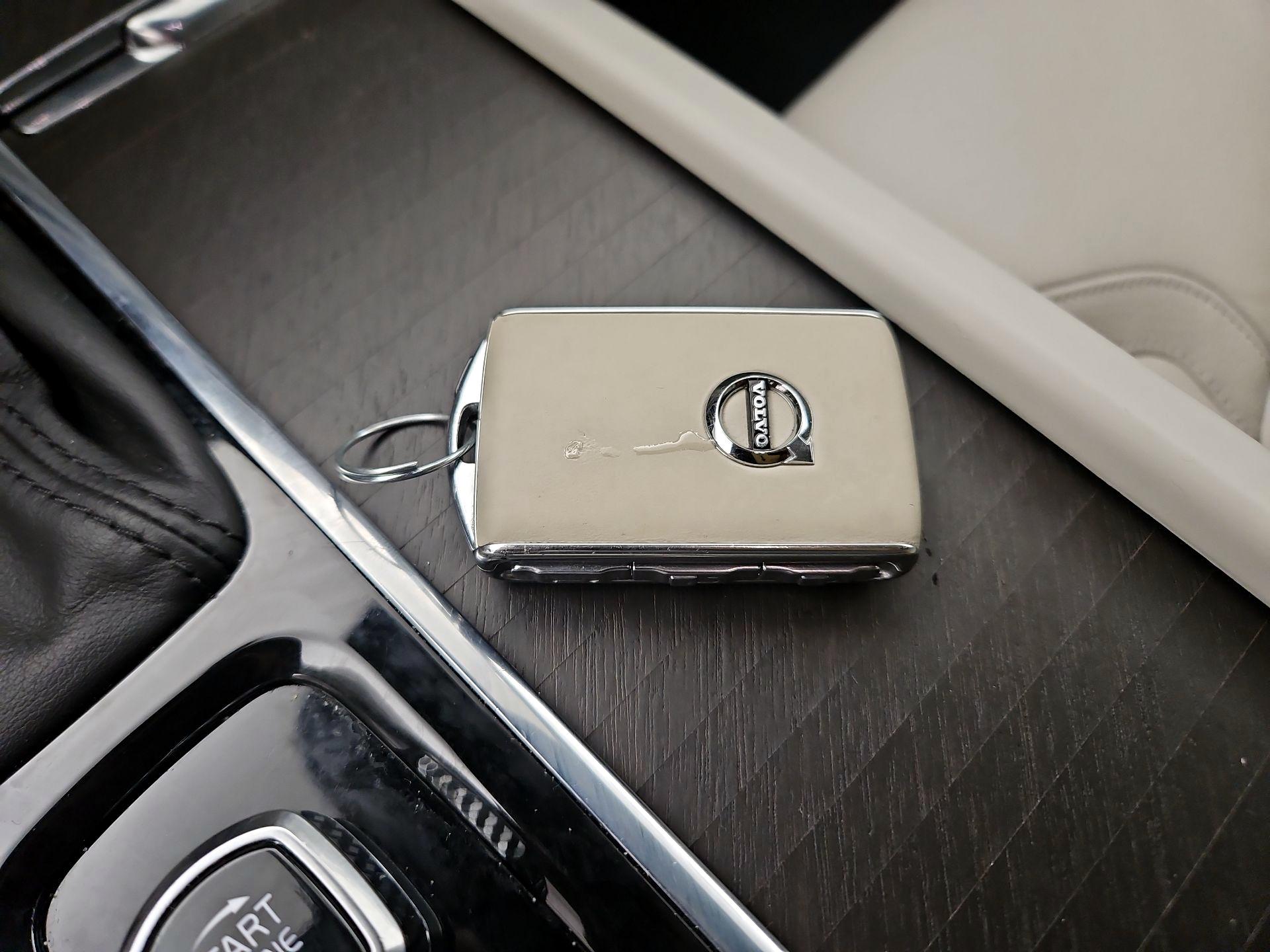 Thumbnail: 2018 Volvo V90 - 20