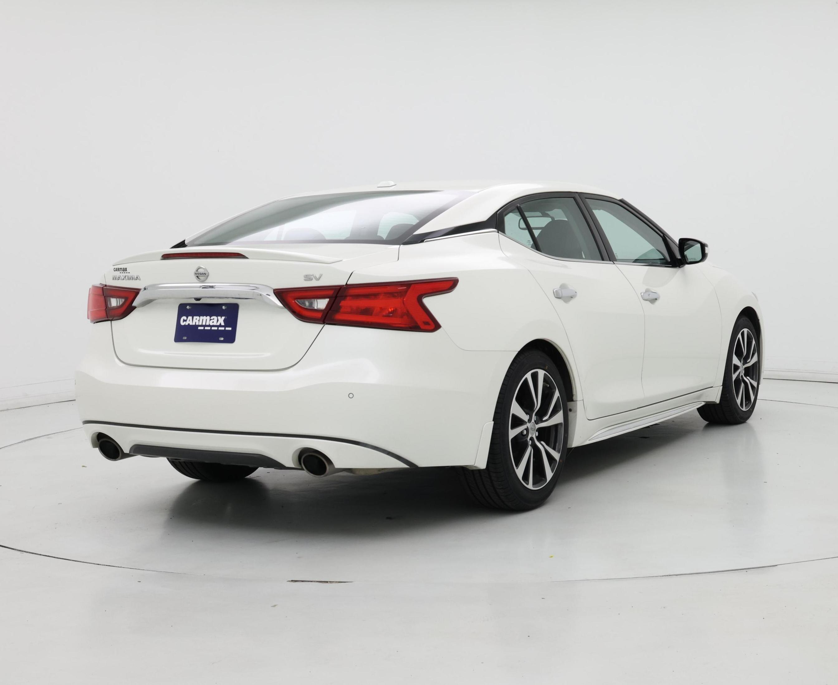 Thumbnail: 2017 Nissan Maxima - 8