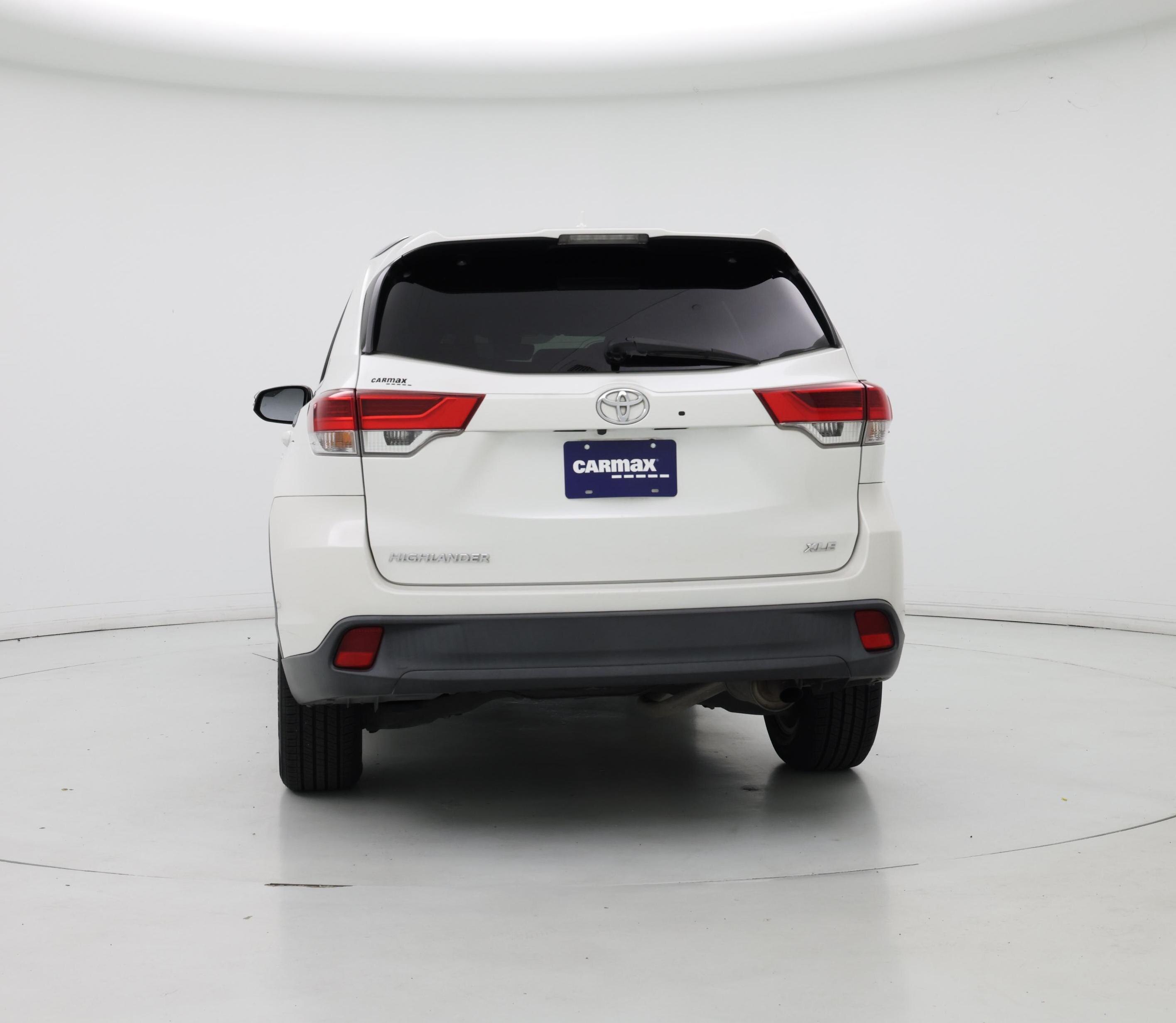 Thumbnail: 2017 Toyota Highlander - 6