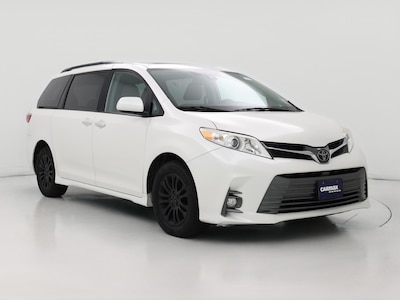 2020 Toyota Sienna XLE