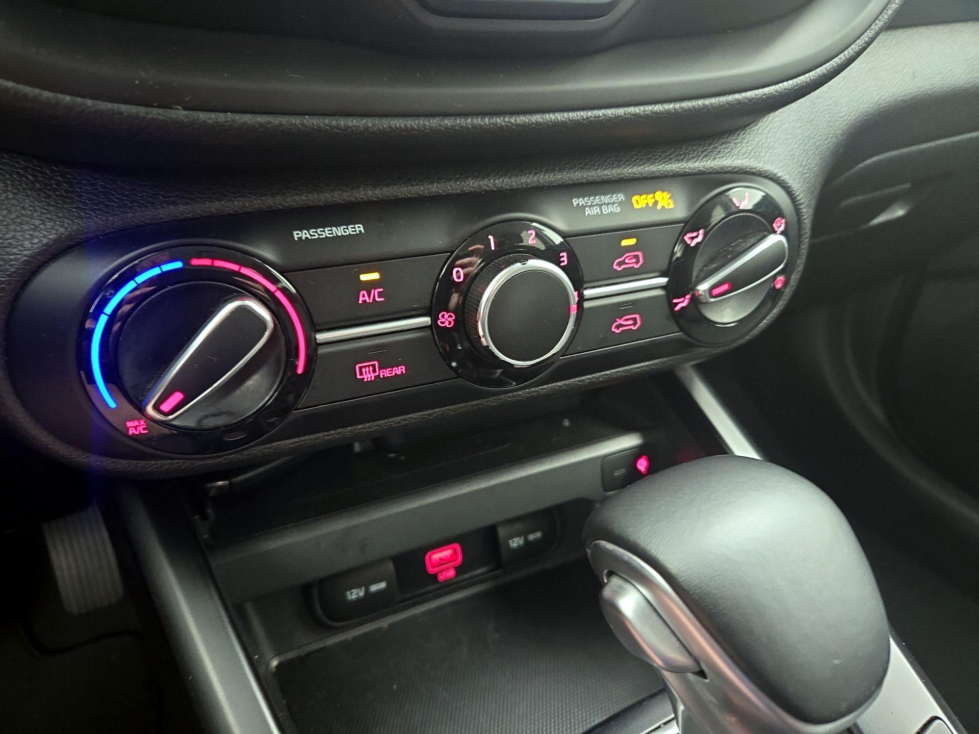 Thumbnail: 2020 Kia Soul - 16