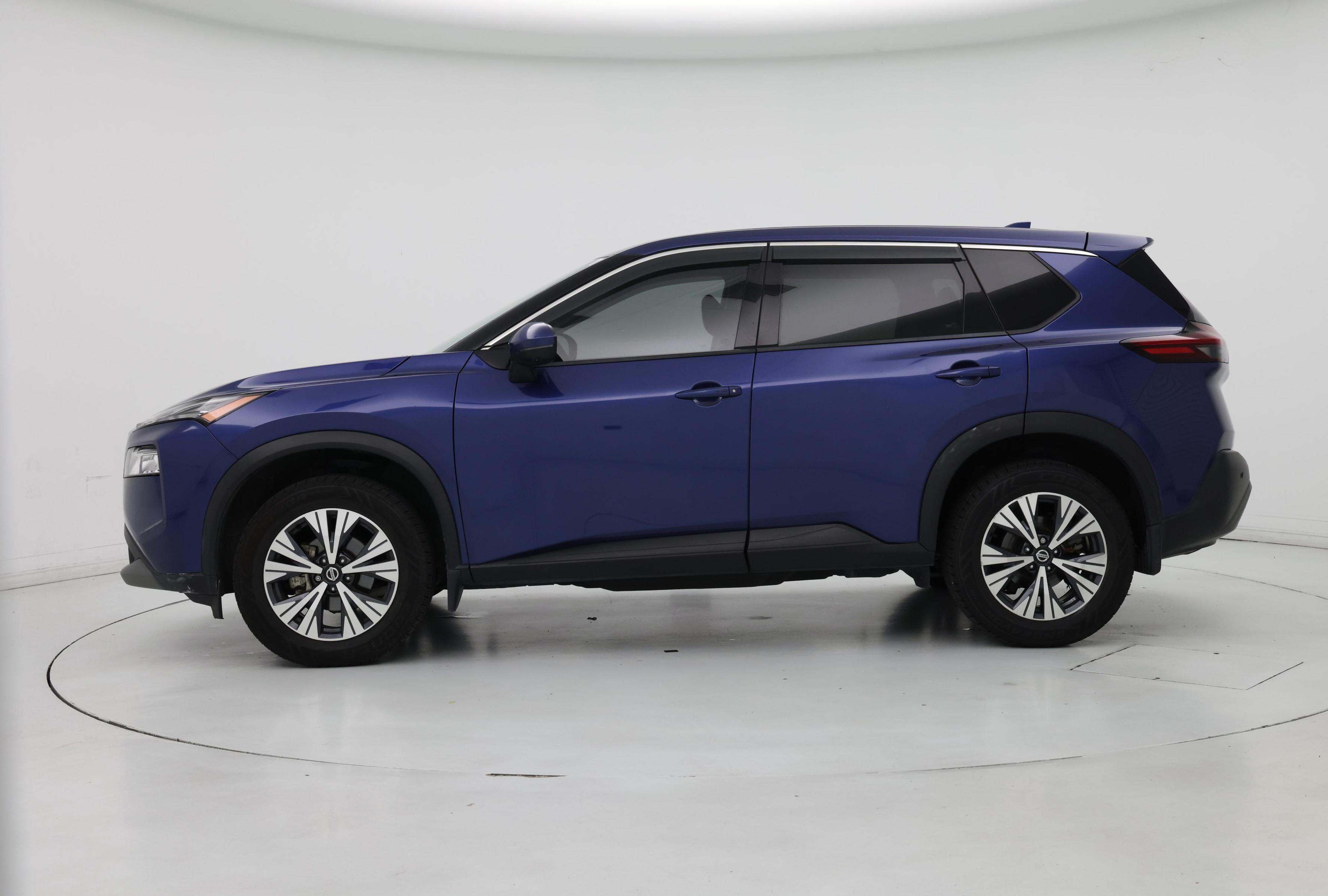 Thumbnail: 2021 Nissan Rogue - 3
