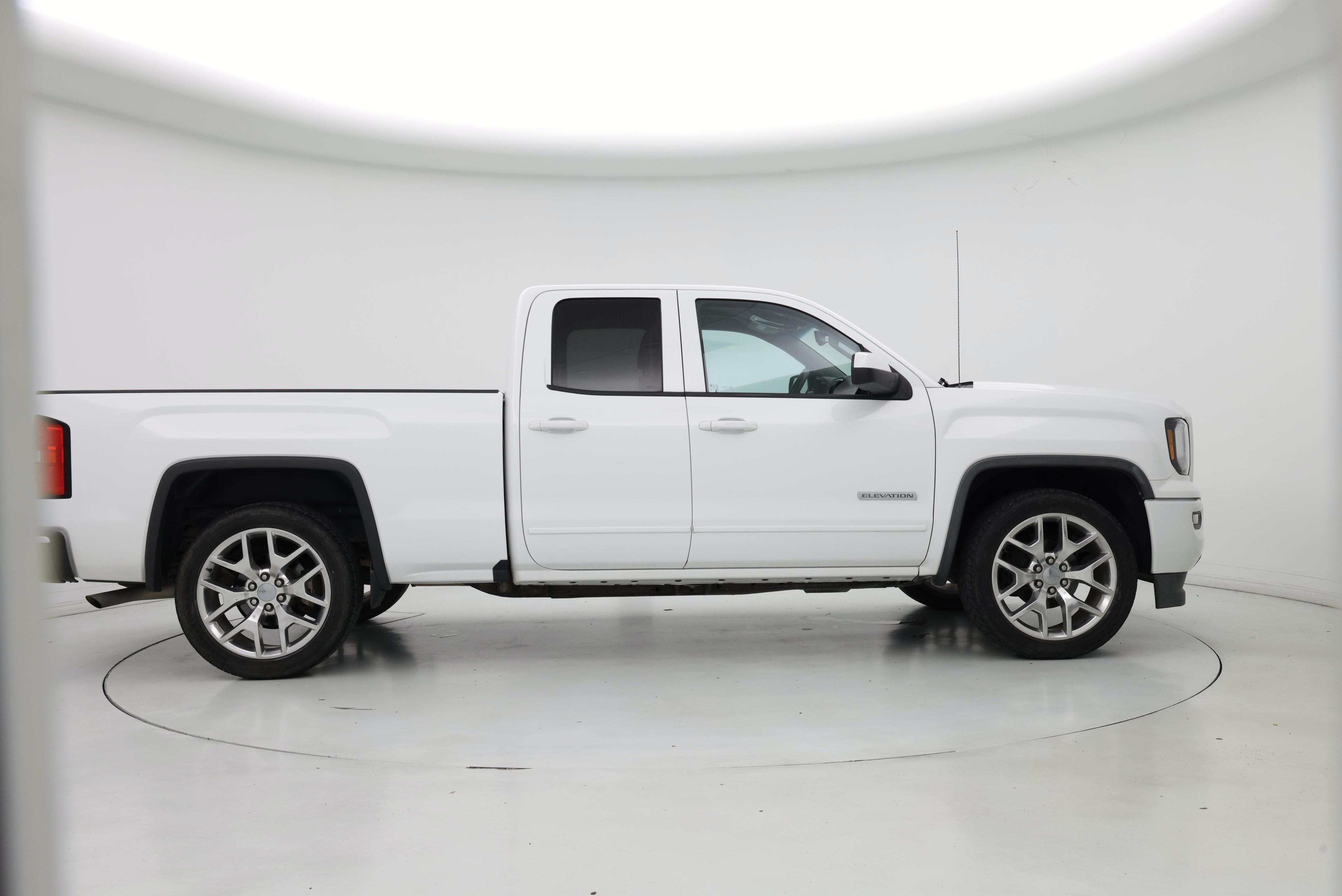 Thumbnail: 2017 GMC Sierra 1500 - 7