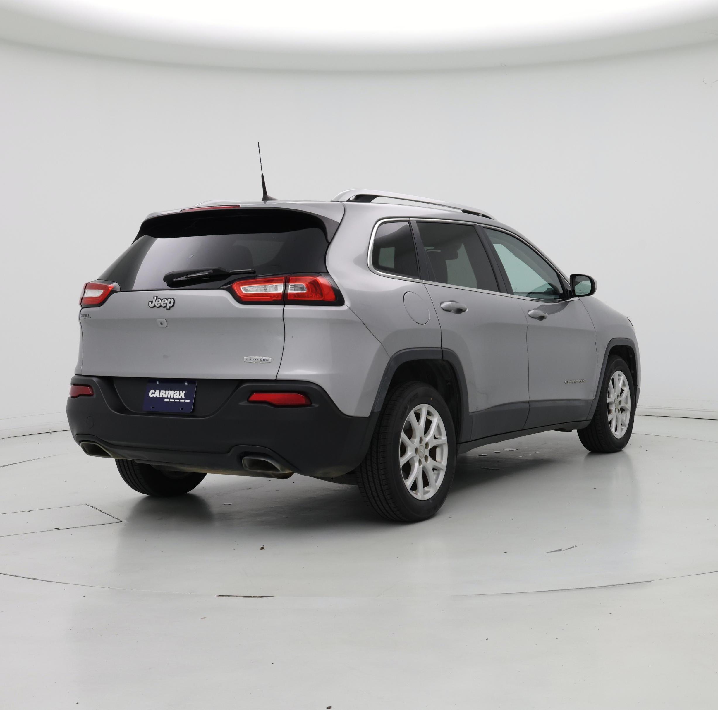Thumbnail: 2016 Jeep Cherokee - 8