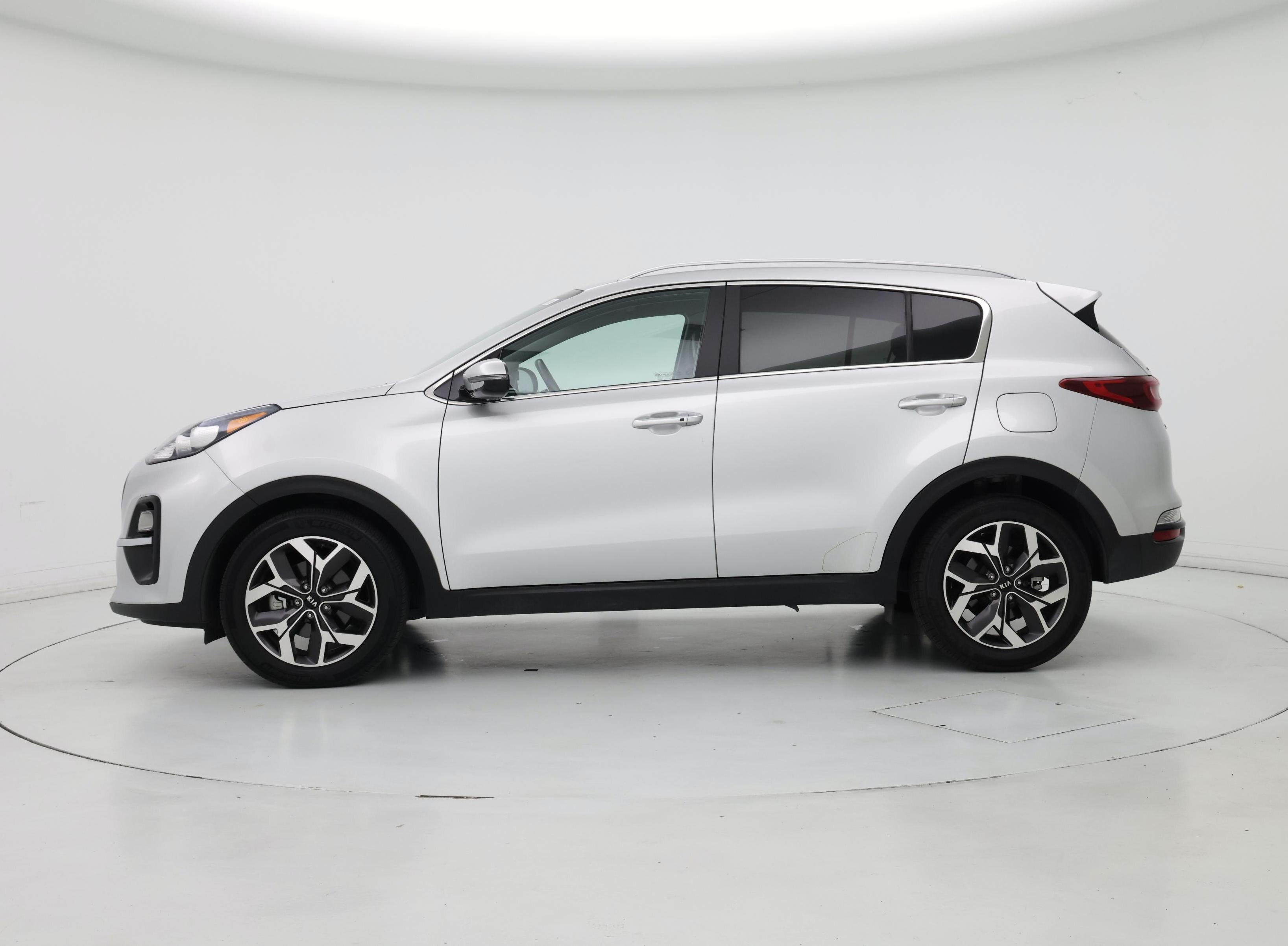 Thumbnail: 2020 Kia Sportage - 3