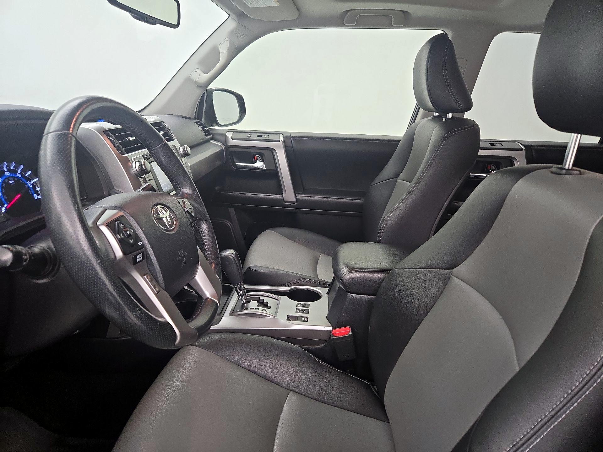 Thumbnail: 2016 Toyota 4Runner - 11