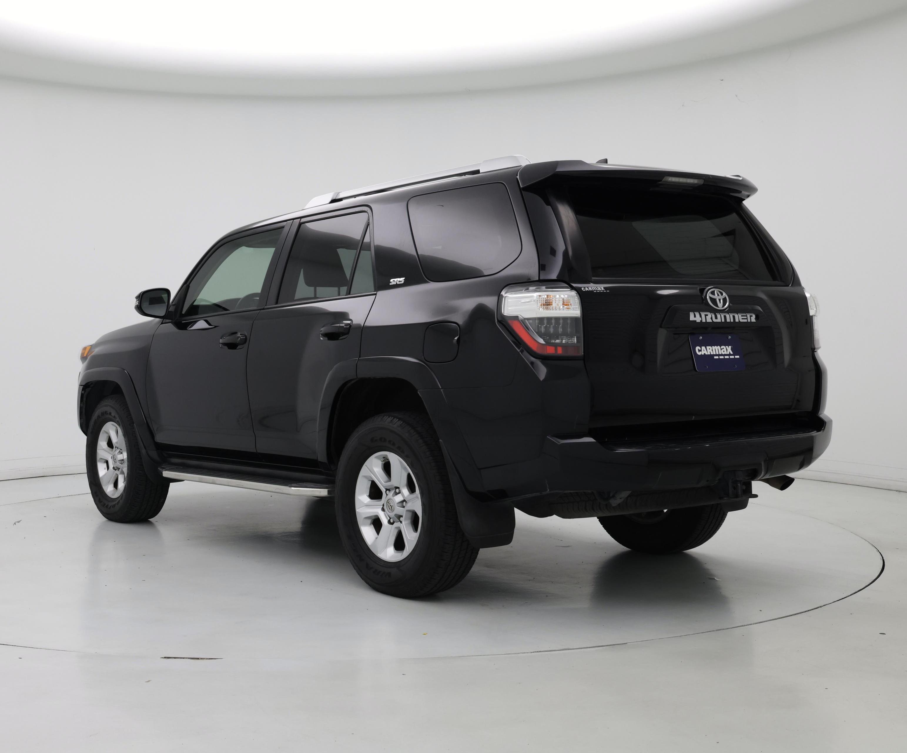 Thumbnail: 2016 Toyota 4Runner - 2