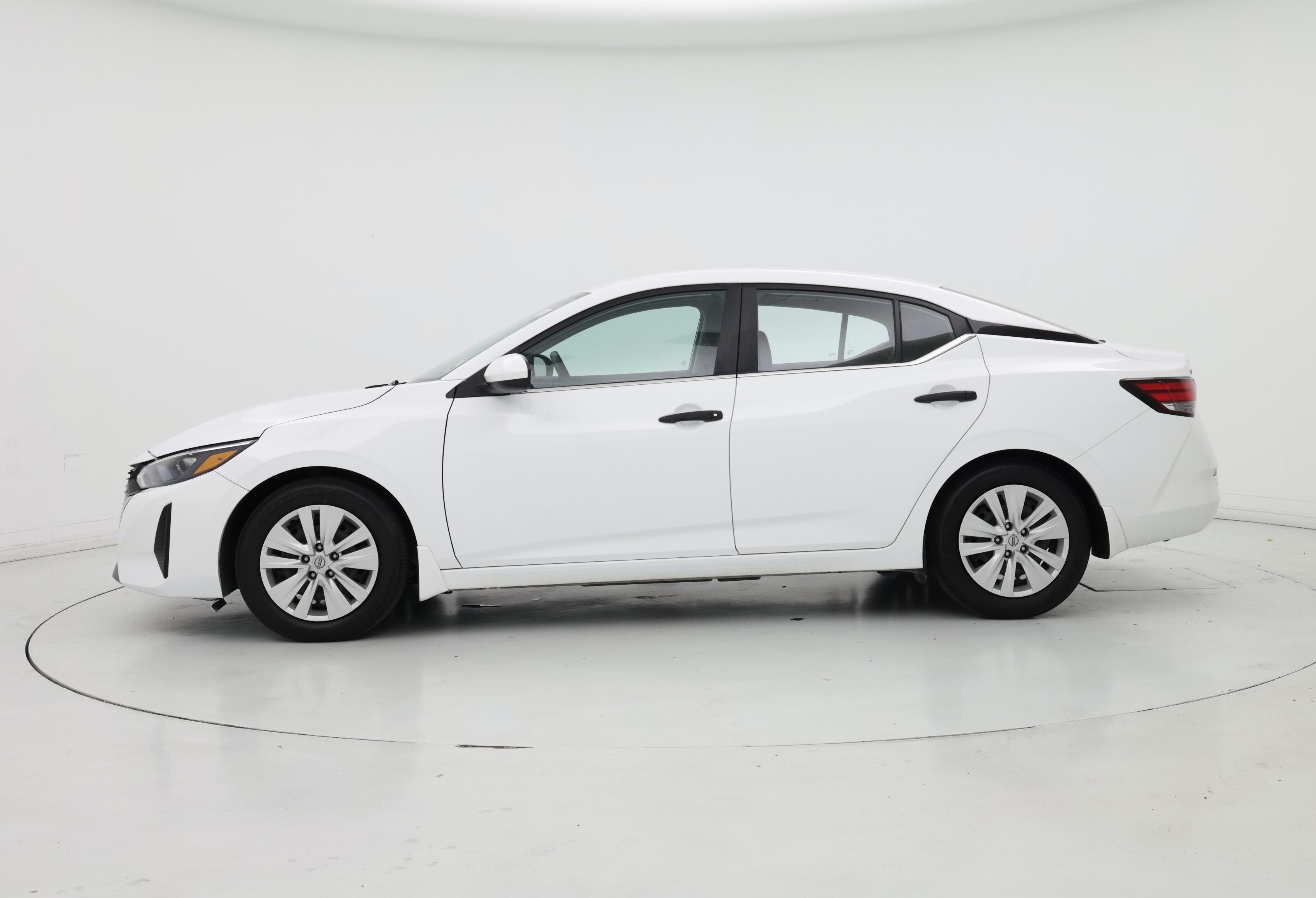 Thumbnail: 2024 Nissan Sentra - 3