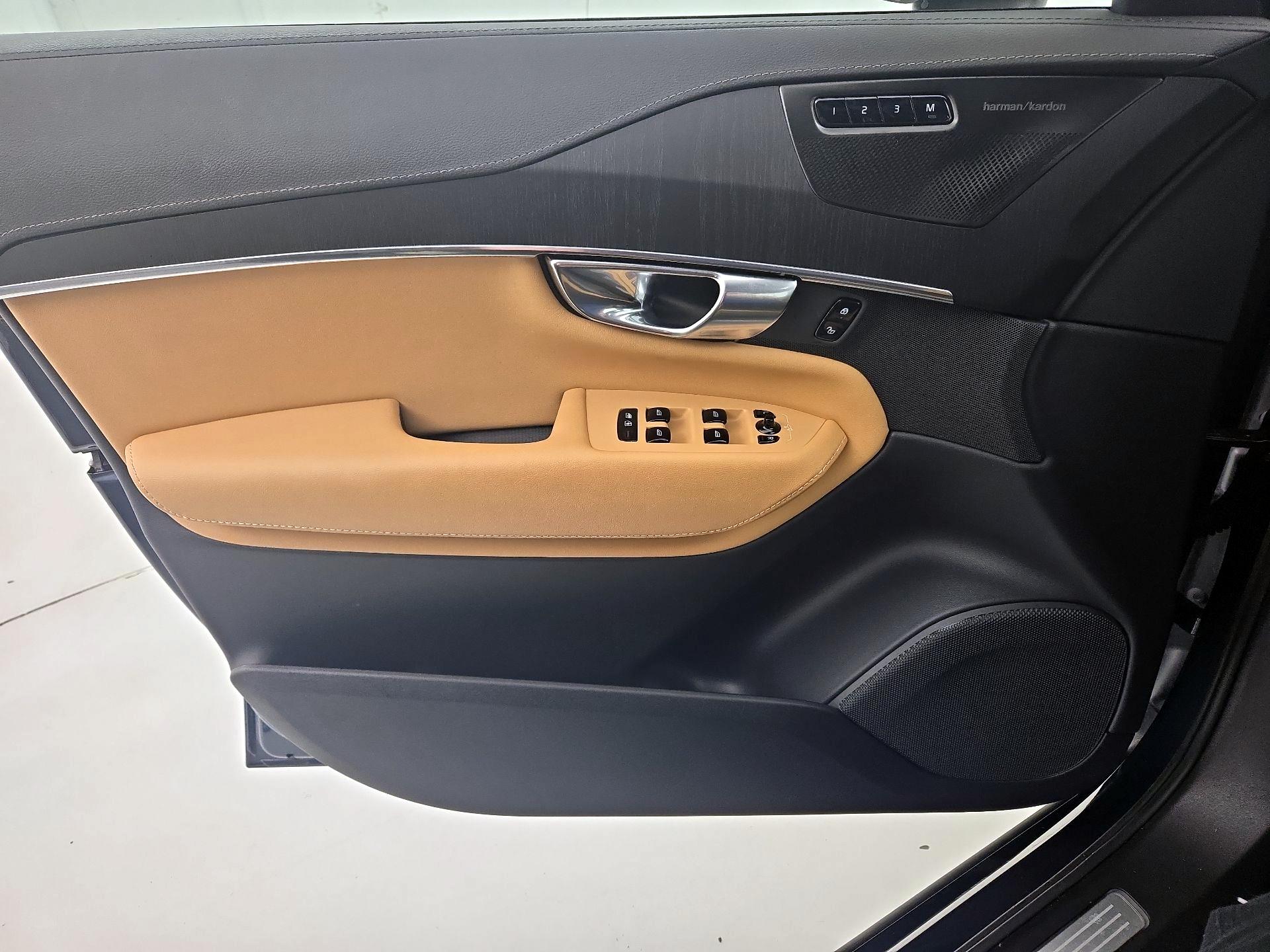 Thumbnail: 2023 Volvo XC90 - 12