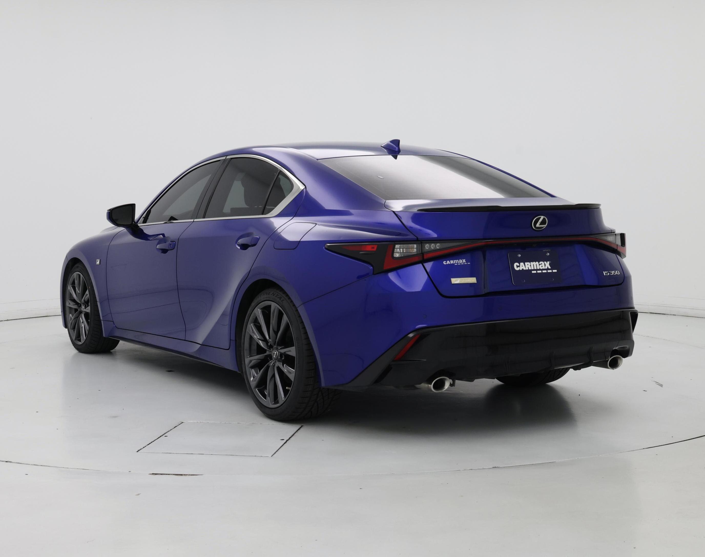 Thumbnail: 2022 Lexus IS - 2