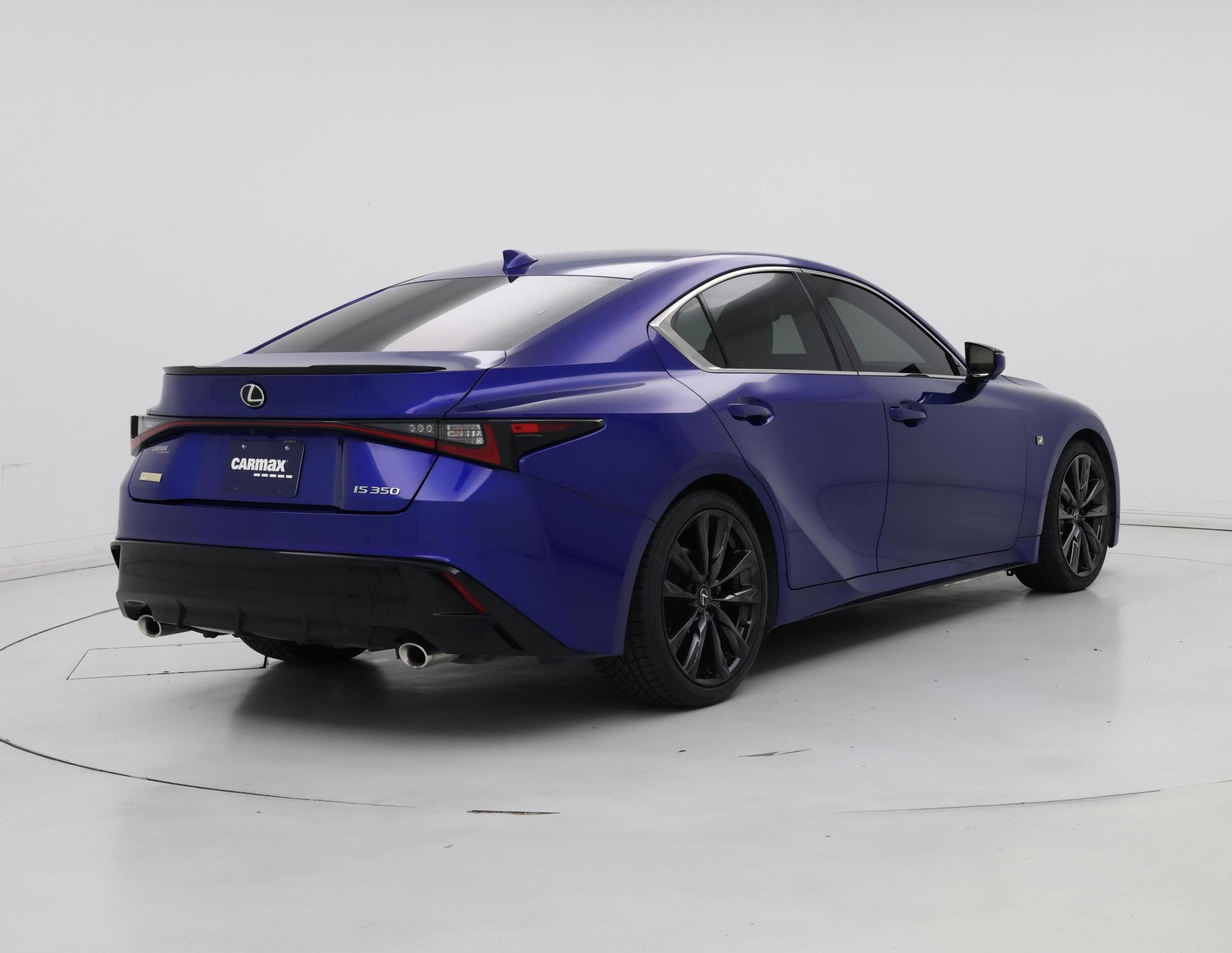Thumbnail: 2022 Lexus IS - 8