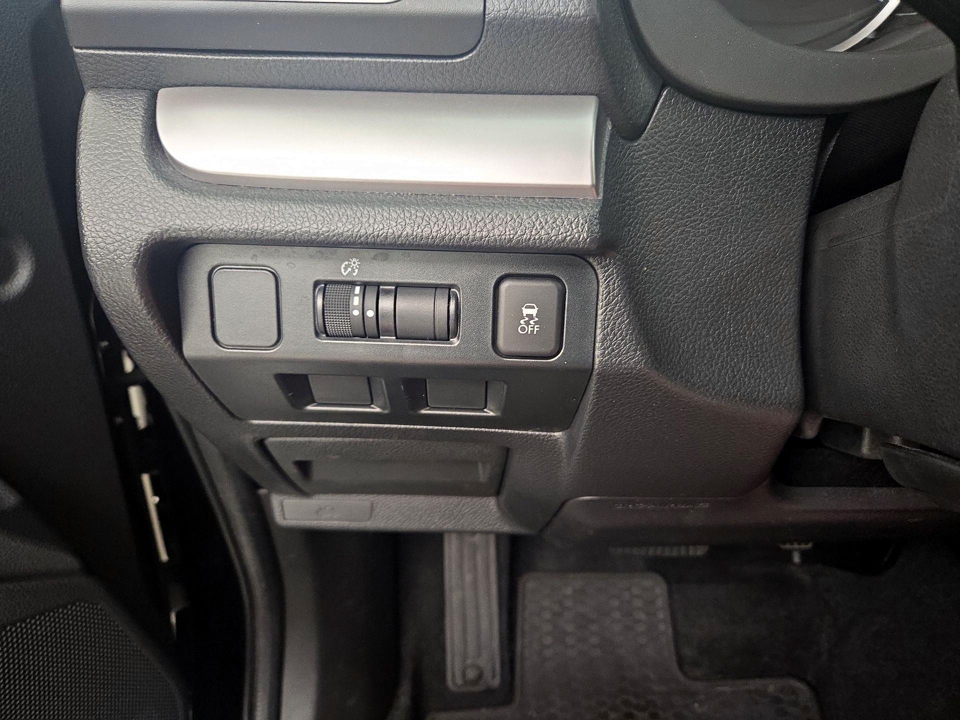 Thumbnail: 2017 Subaru Forester - 13