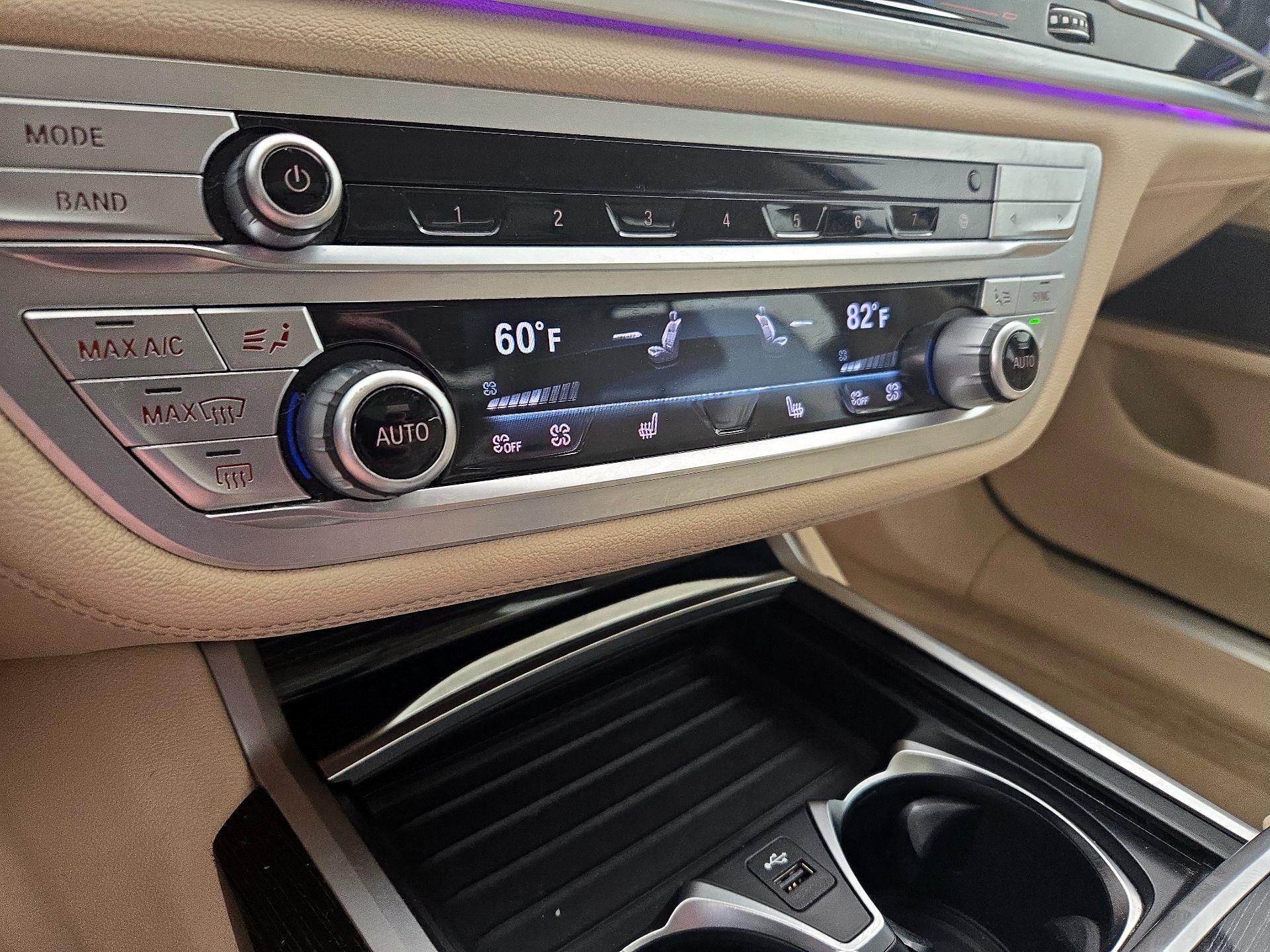 Thumbnail: 2022 BMW 7 Series - 17
