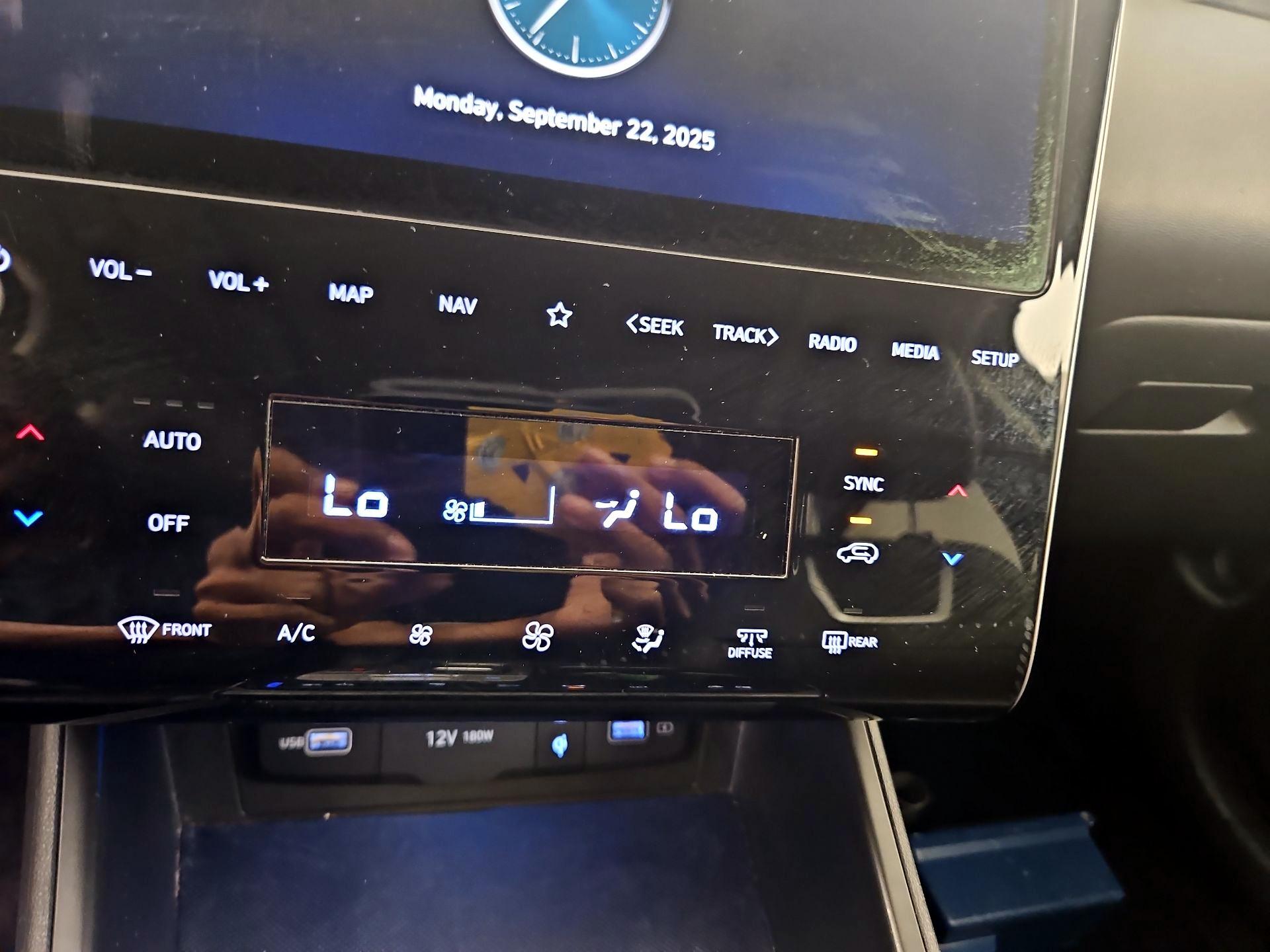 Thumbnail: 2022 Hyundai Tucson - 17