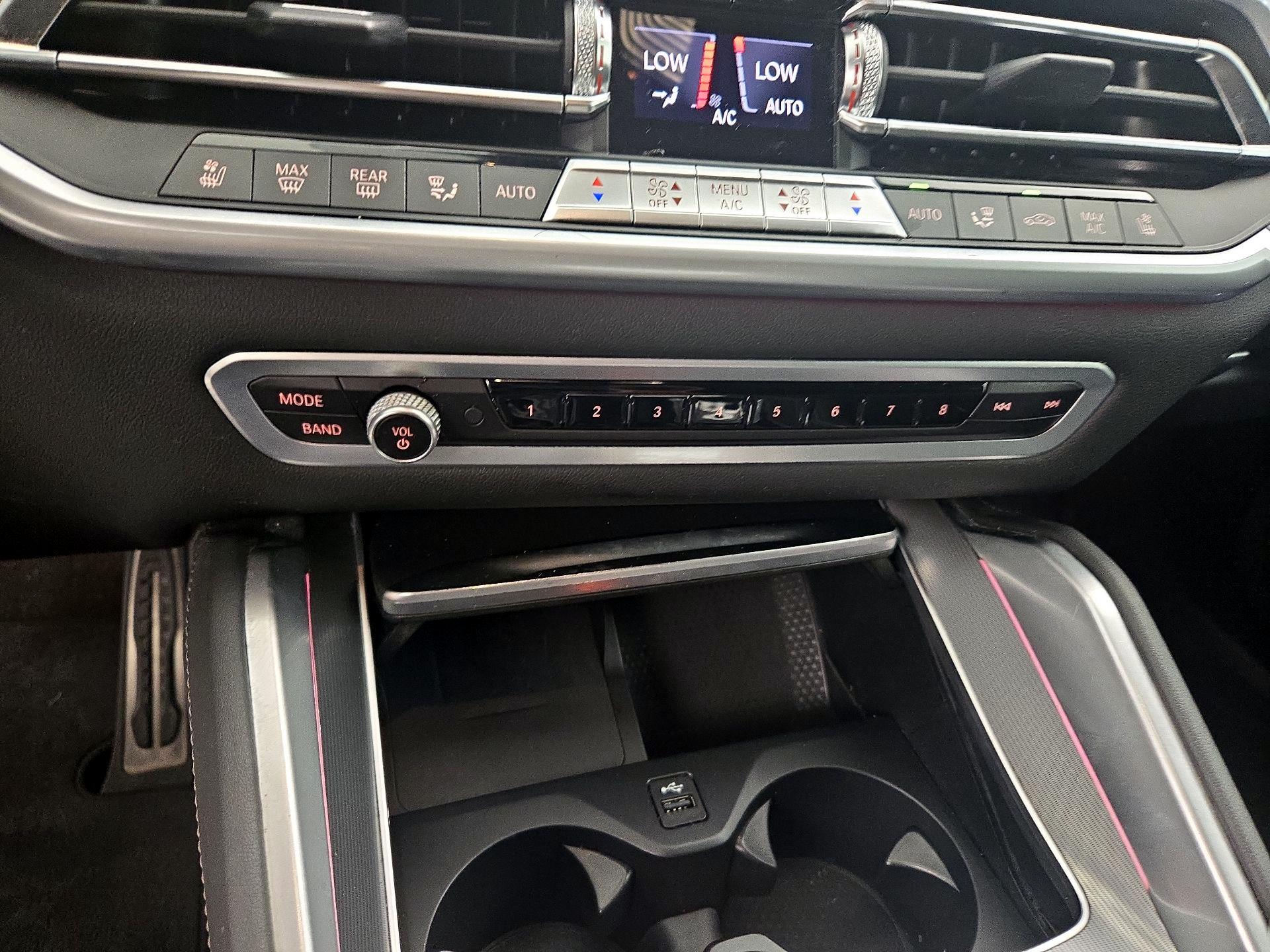 Thumbnail: 2023 BMW X6 - 17