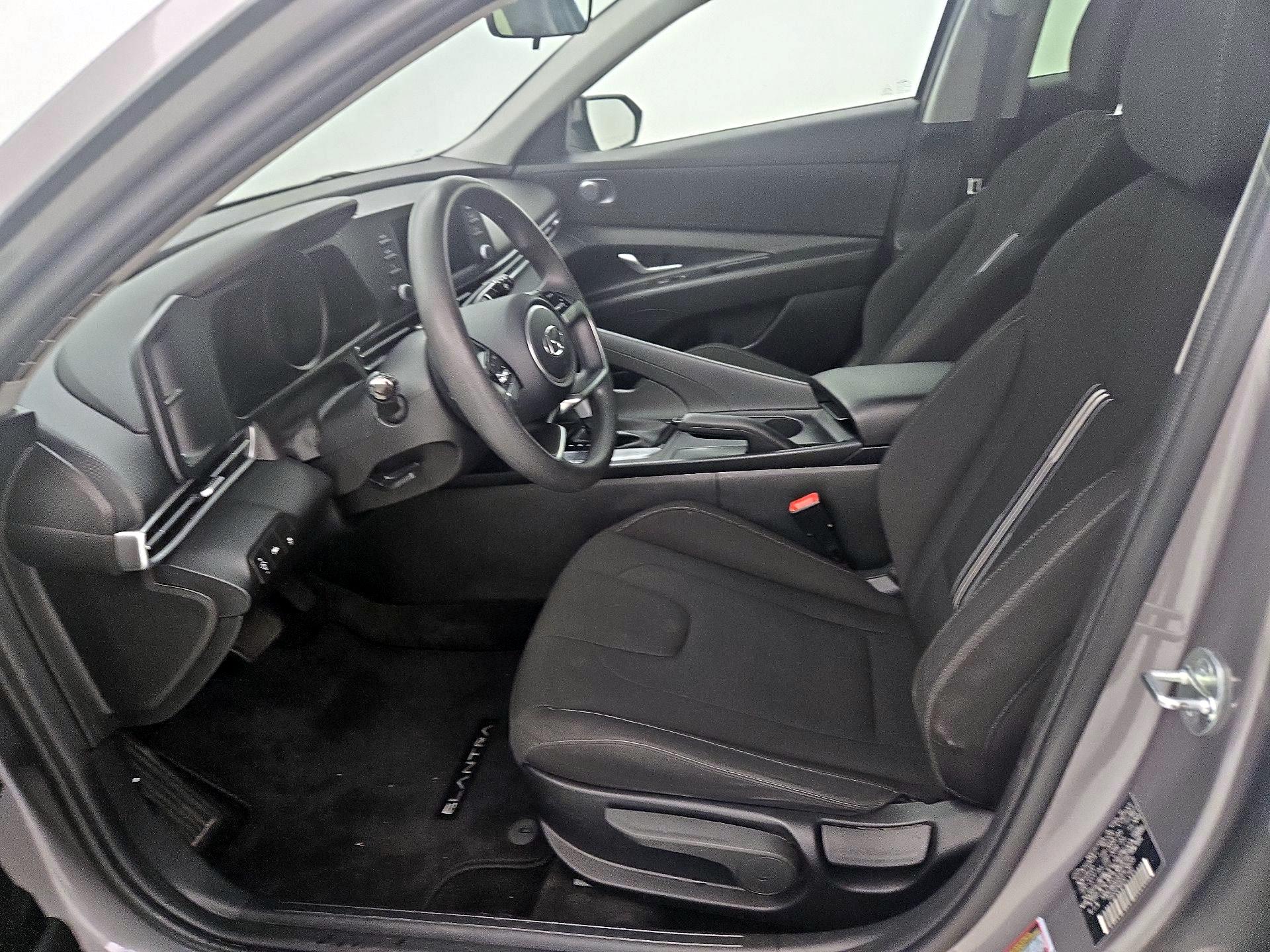 Thumbnail: 2023 Hyundai Elantra - 11