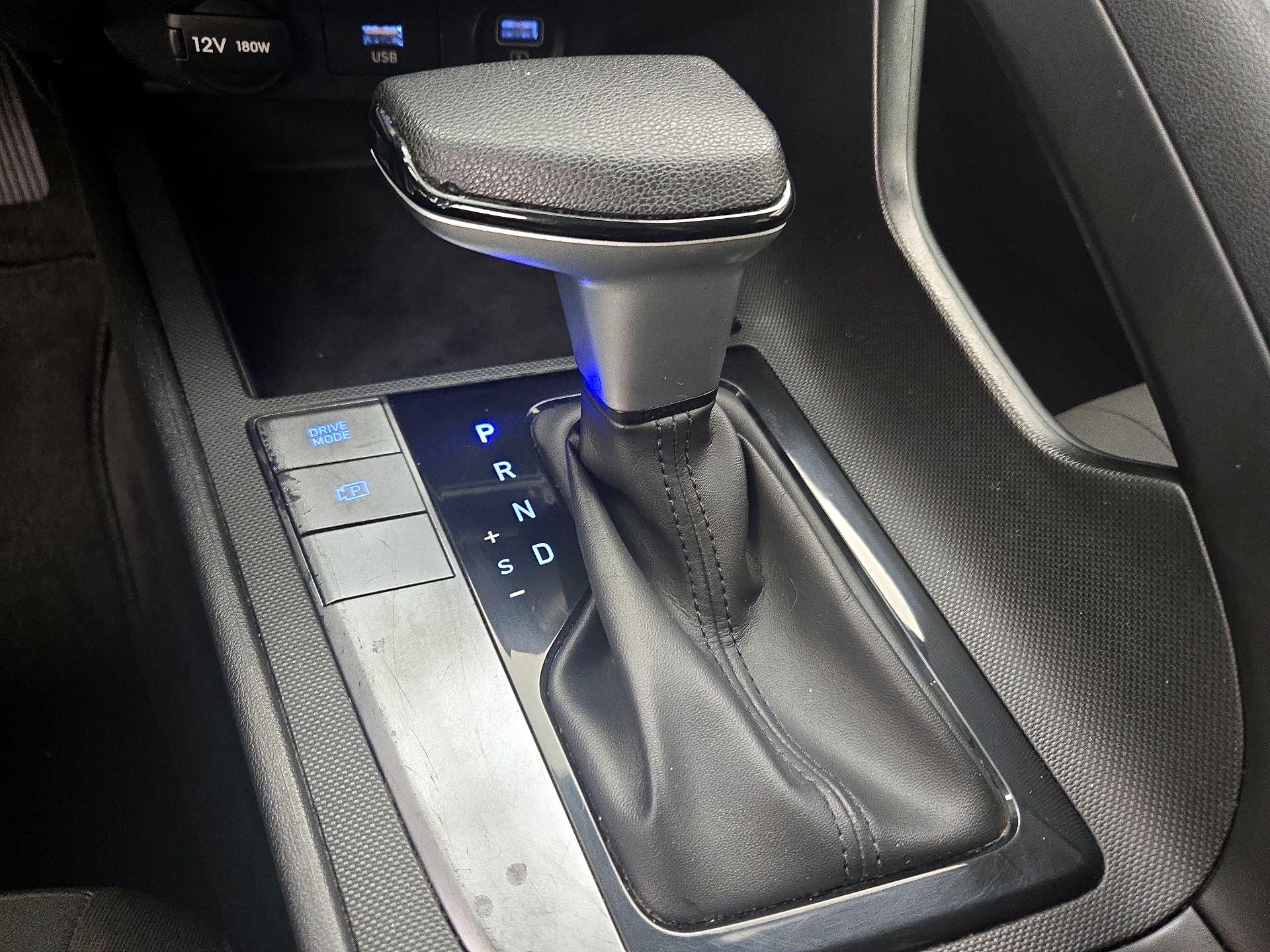 Thumbnail: 2023 Hyundai Elantra - 17