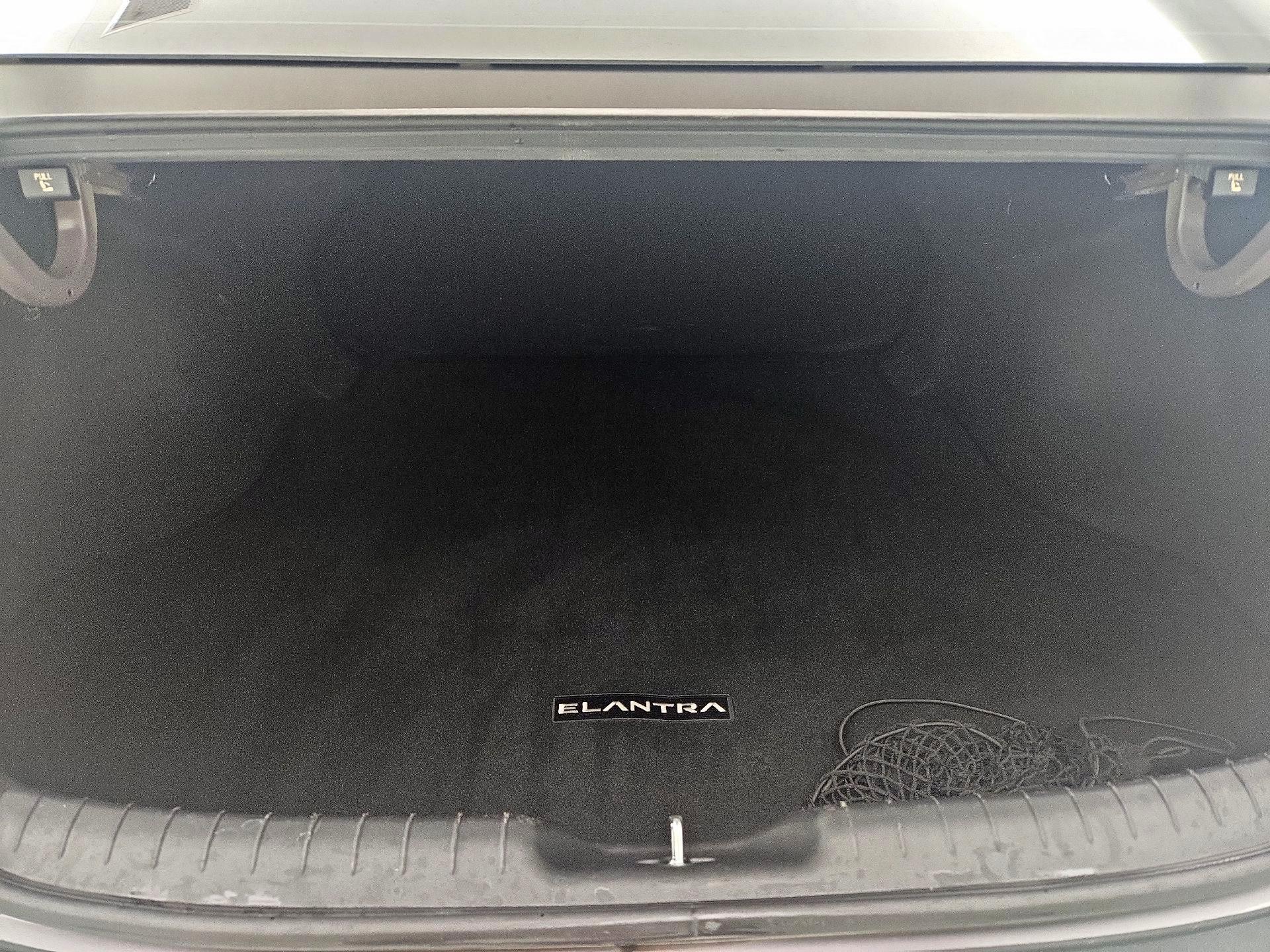 Thumbnail: 2023 Hyundai Elantra - 20