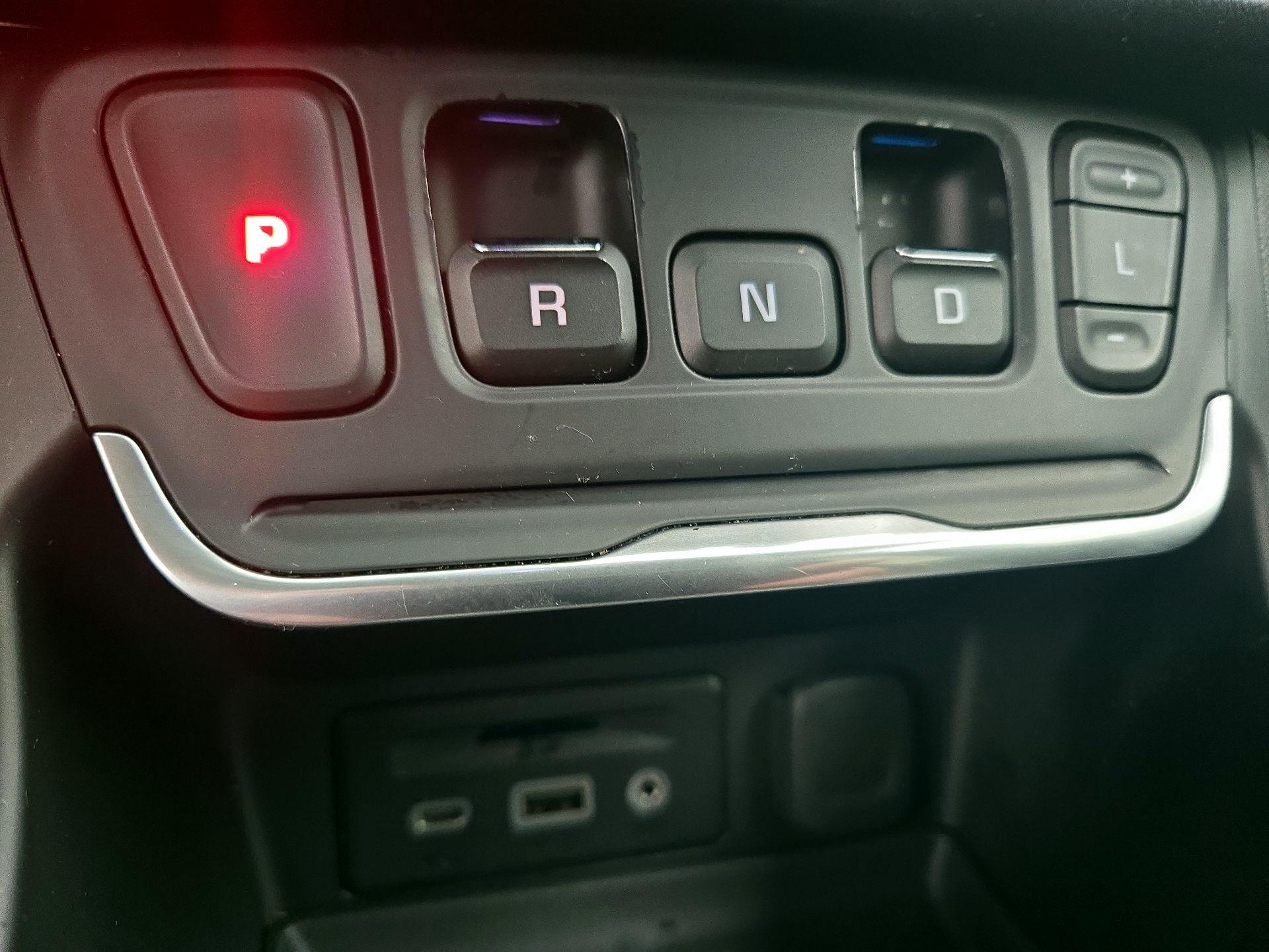 Thumbnail: 2018 GMC Terrain - 17