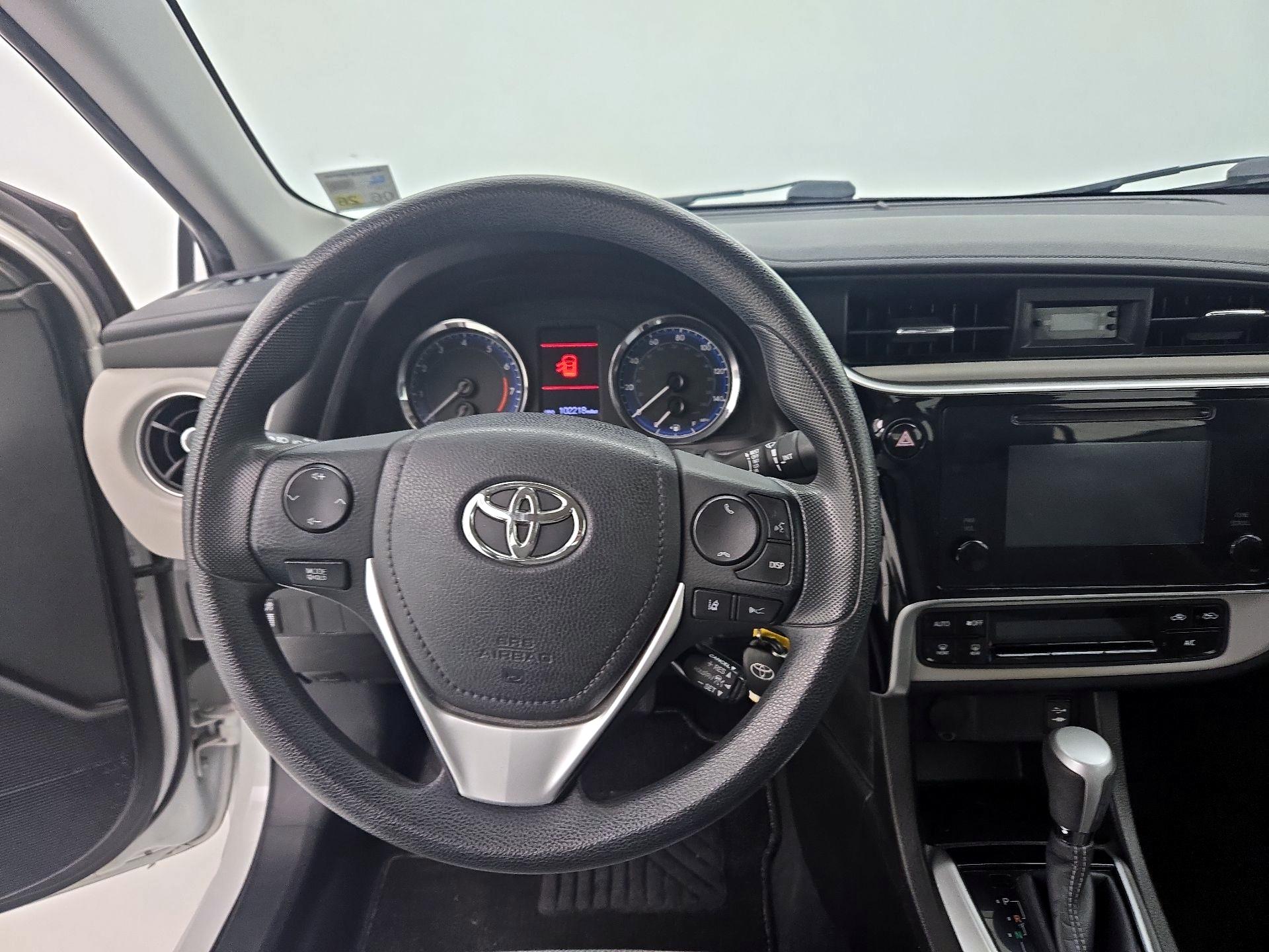 Thumbnail: 2017 Toyota Corolla - 10