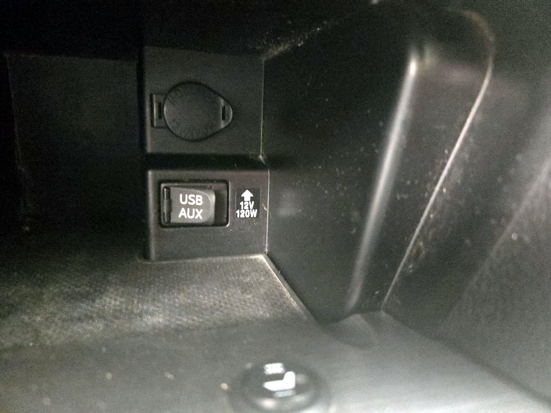 Thumbnail: 2014 Toyota Camry - 17