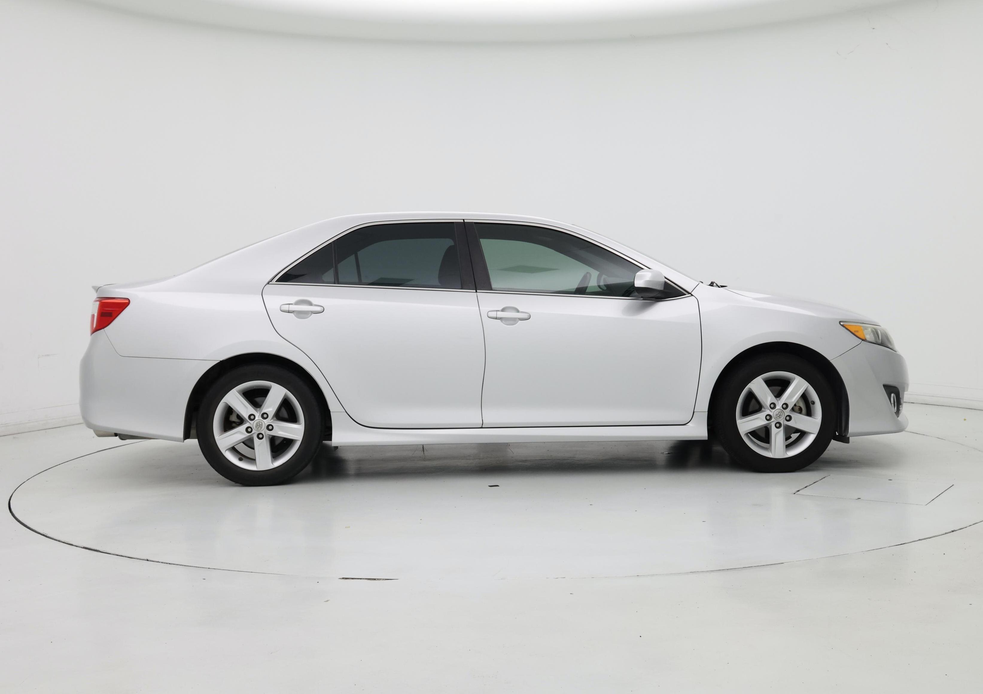 Thumbnail: 2014 Toyota Camry - 7