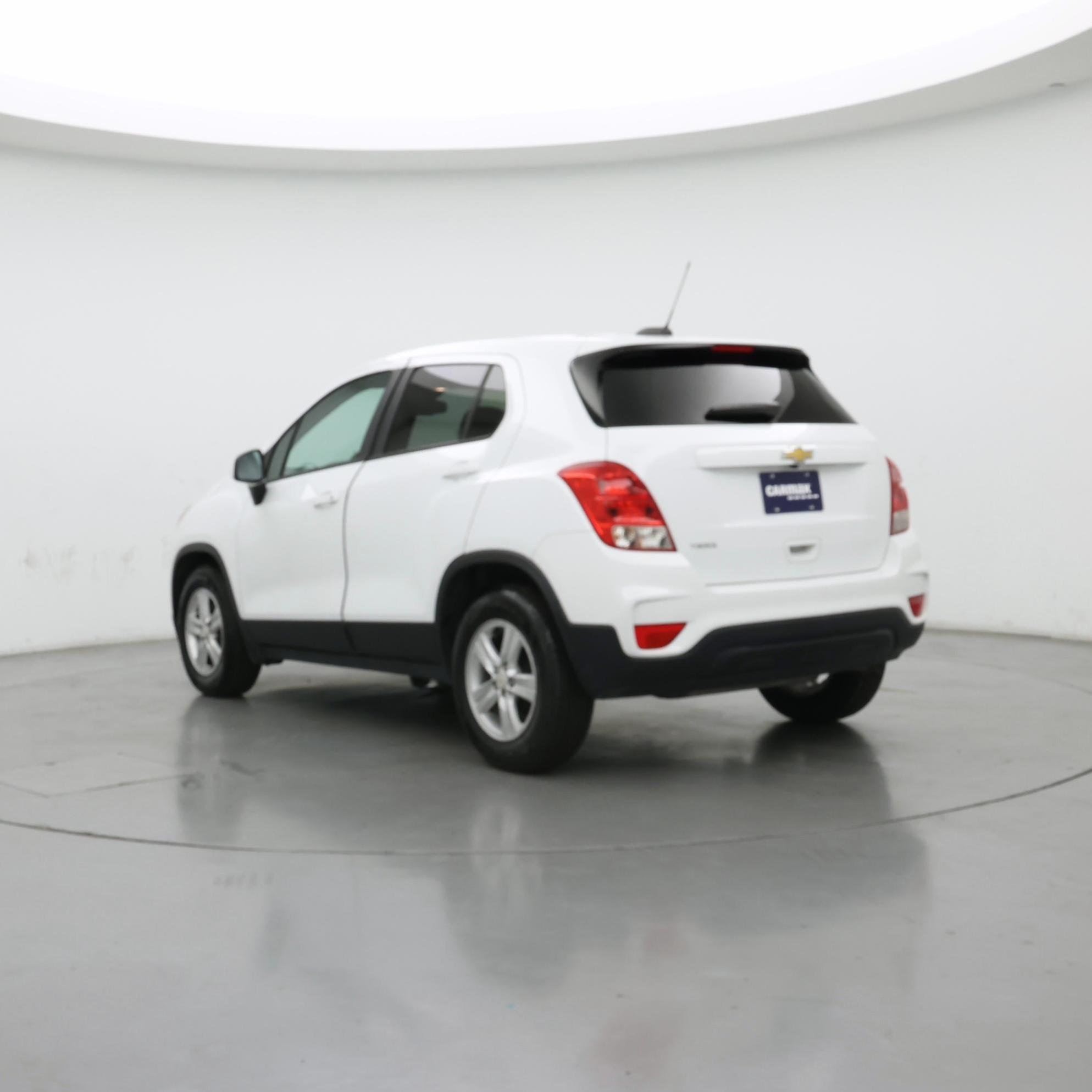 Thumbnail: 2022 Chevrolet Trax - 2