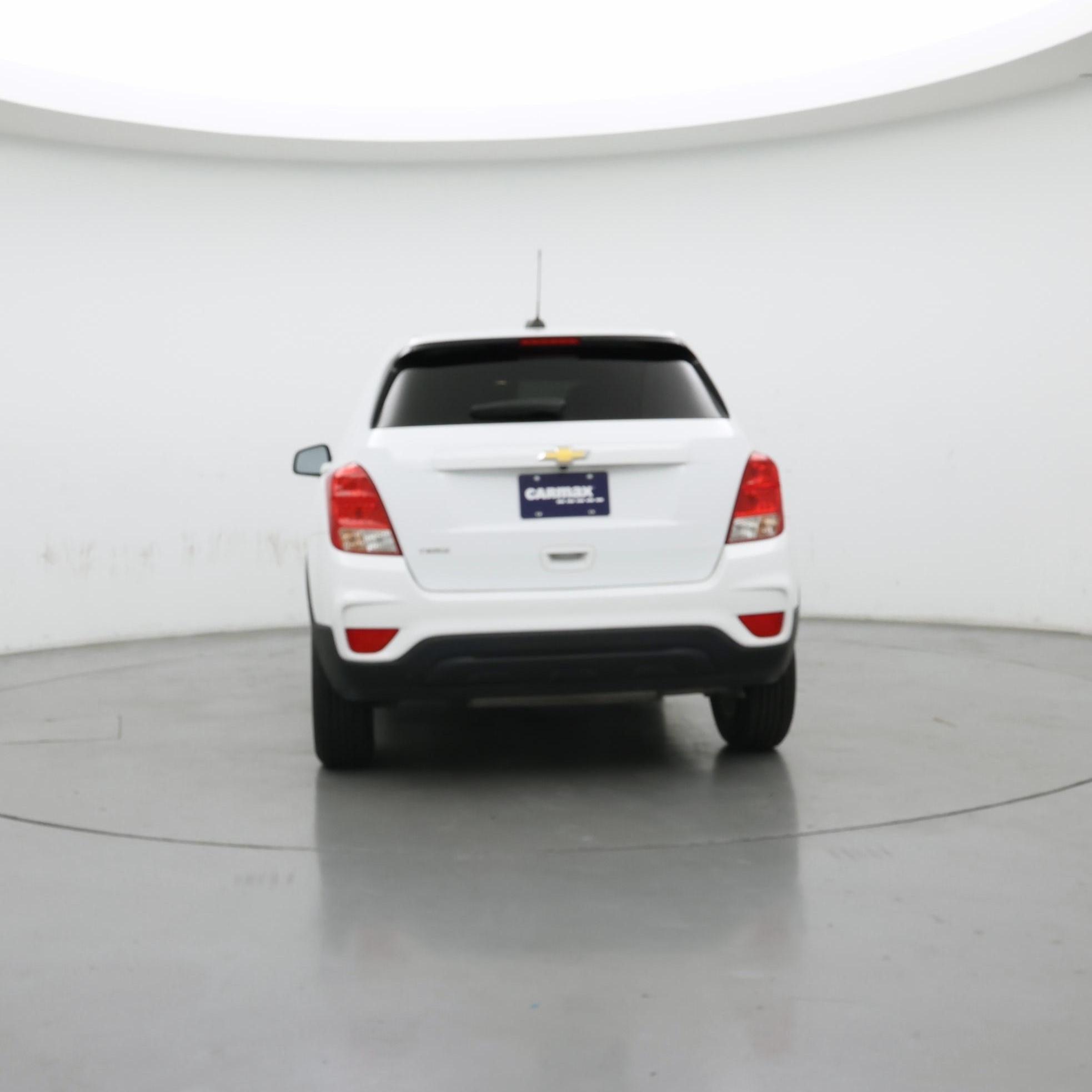 Thumbnail: 2022 Chevrolet Trax - 6