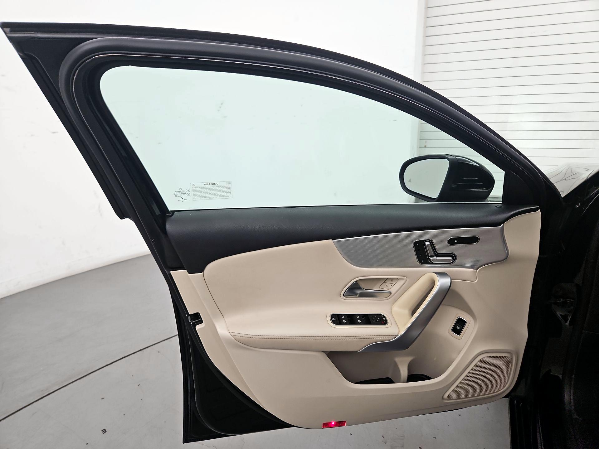 Thumbnail: 2020 Mercedes-Benz A-Class - 12