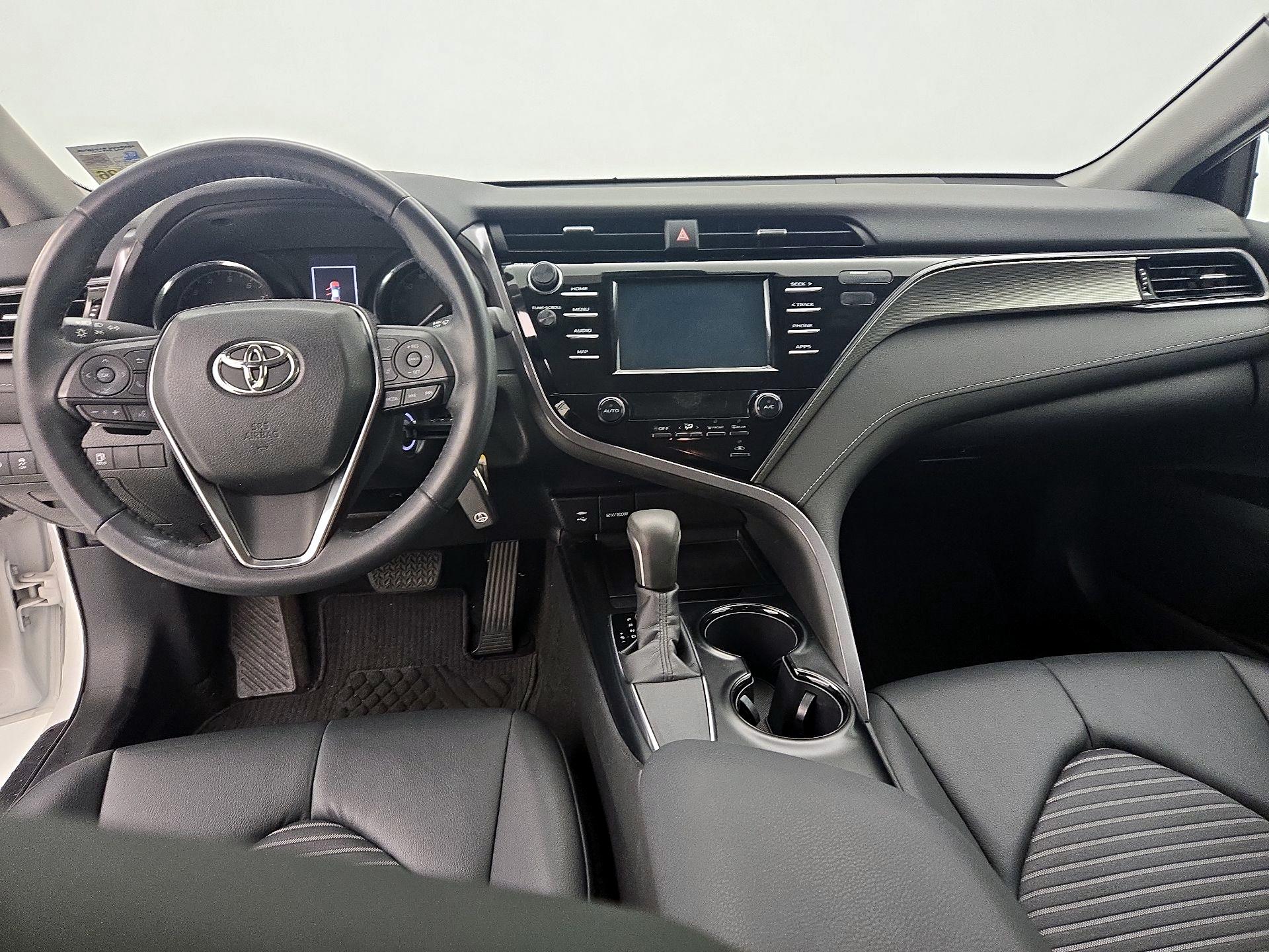 Thumbnail: 2019 Toyota Camry - 9