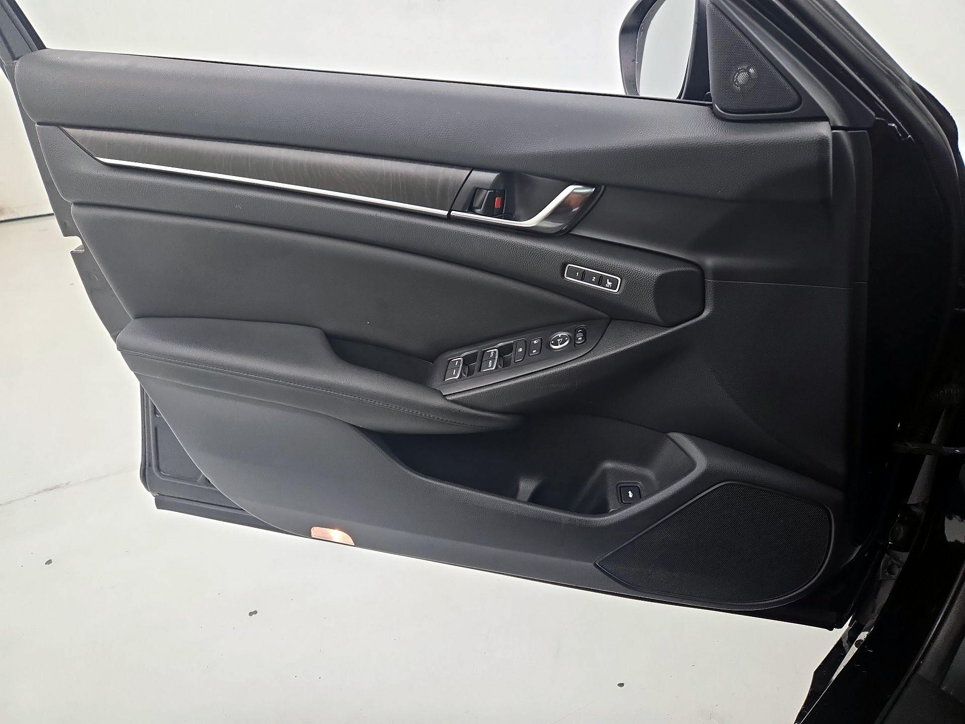 Thumbnail: 2020 Honda Accord - 12