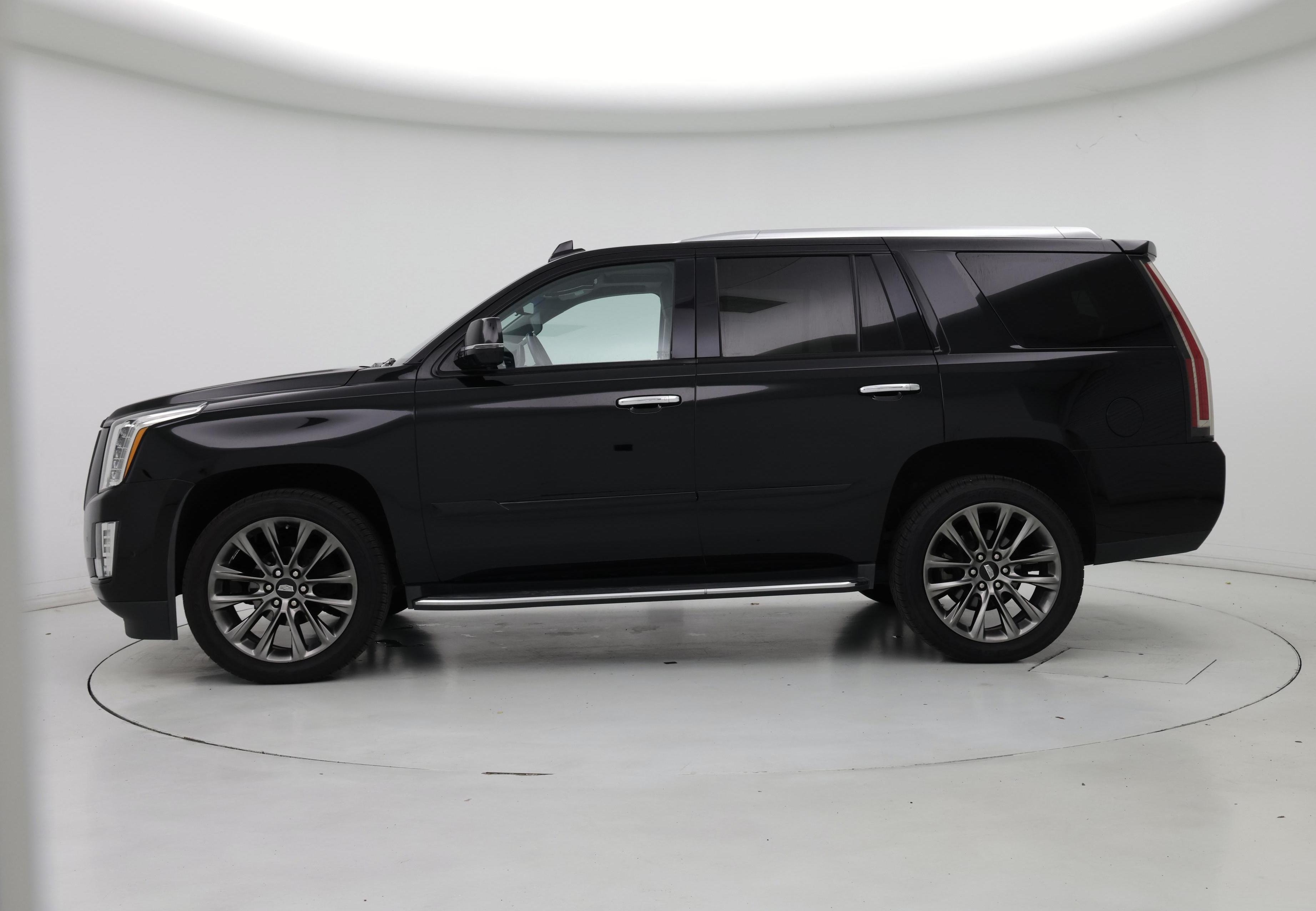 Thumbnail: 2020 Cadillac Escalade - 3