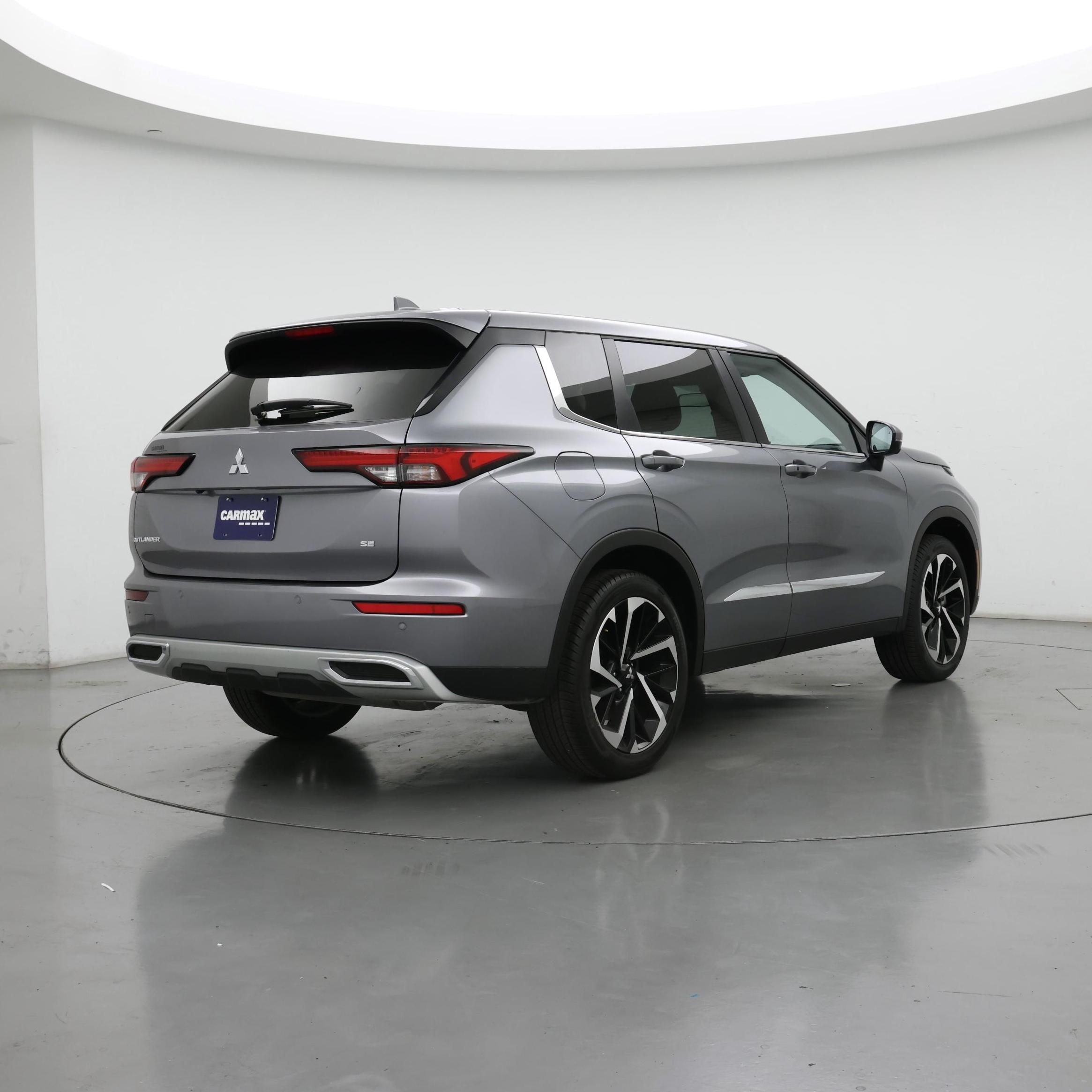 Thumbnail: 2022 Mitsubishi Outlander - 8