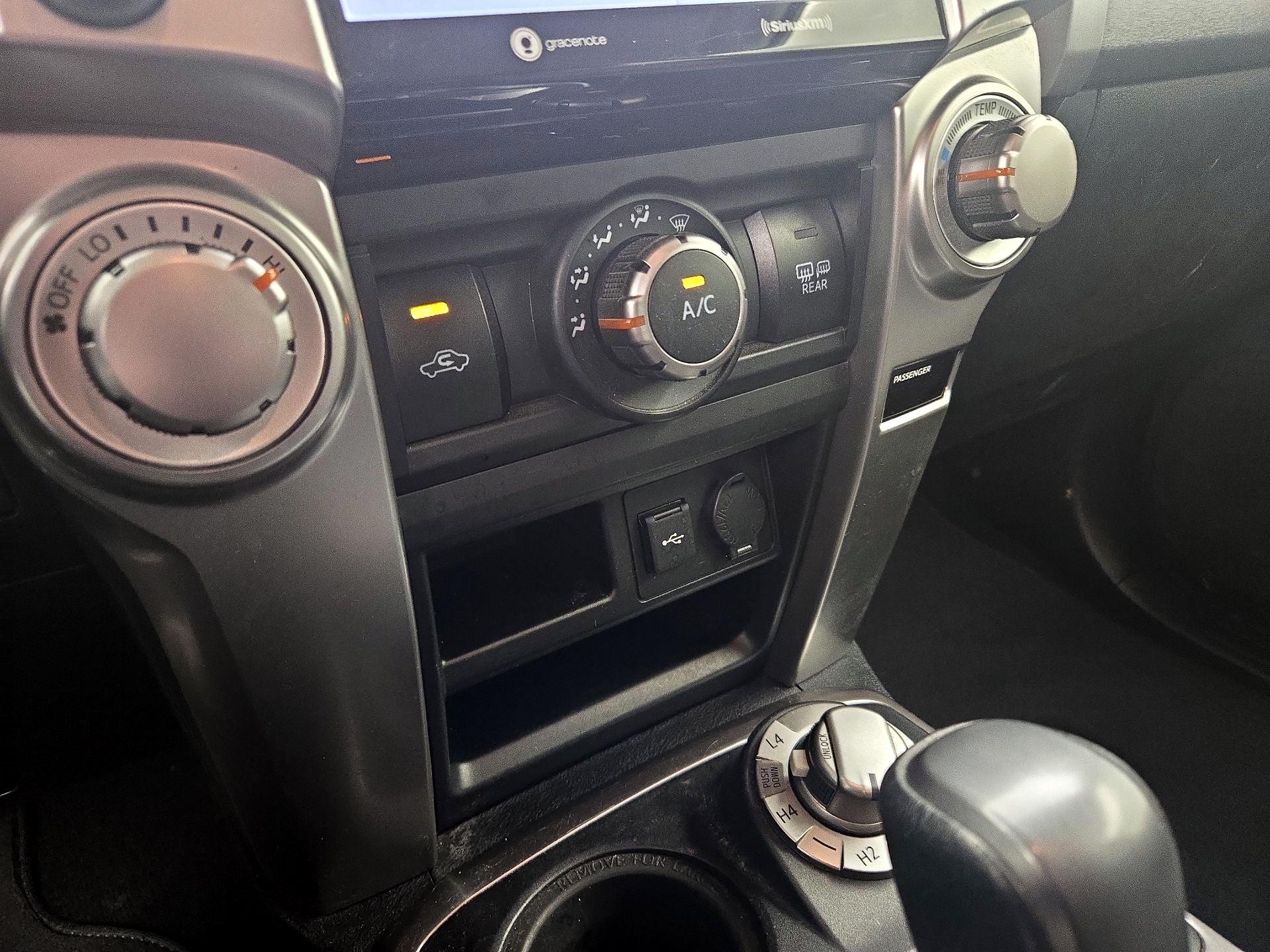 Thumbnail: 2021 Toyota 4Runner - 16