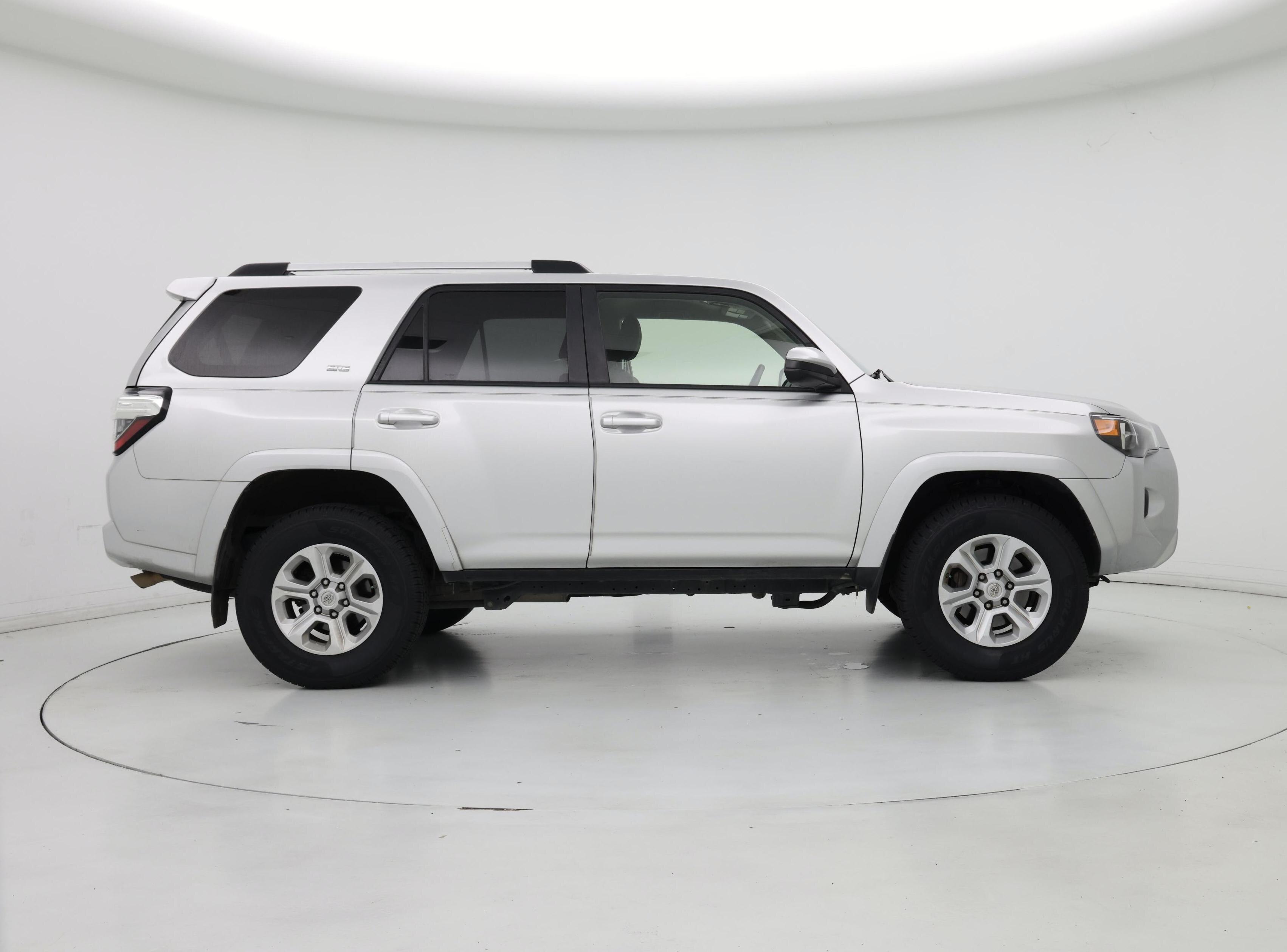 Thumbnail: 2021 Toyota 4Runner - 7