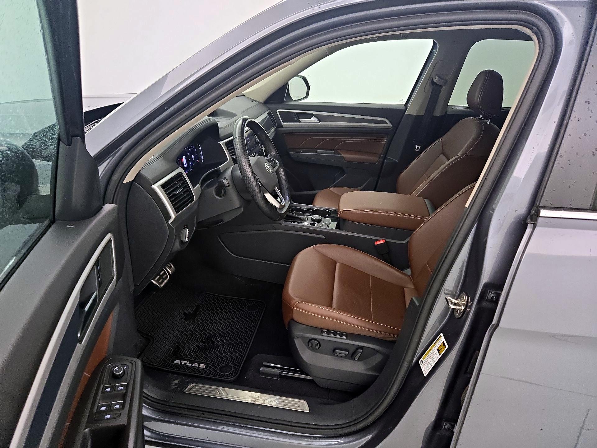 Thumbnail: 2022 Volkswagen Atlas - 11