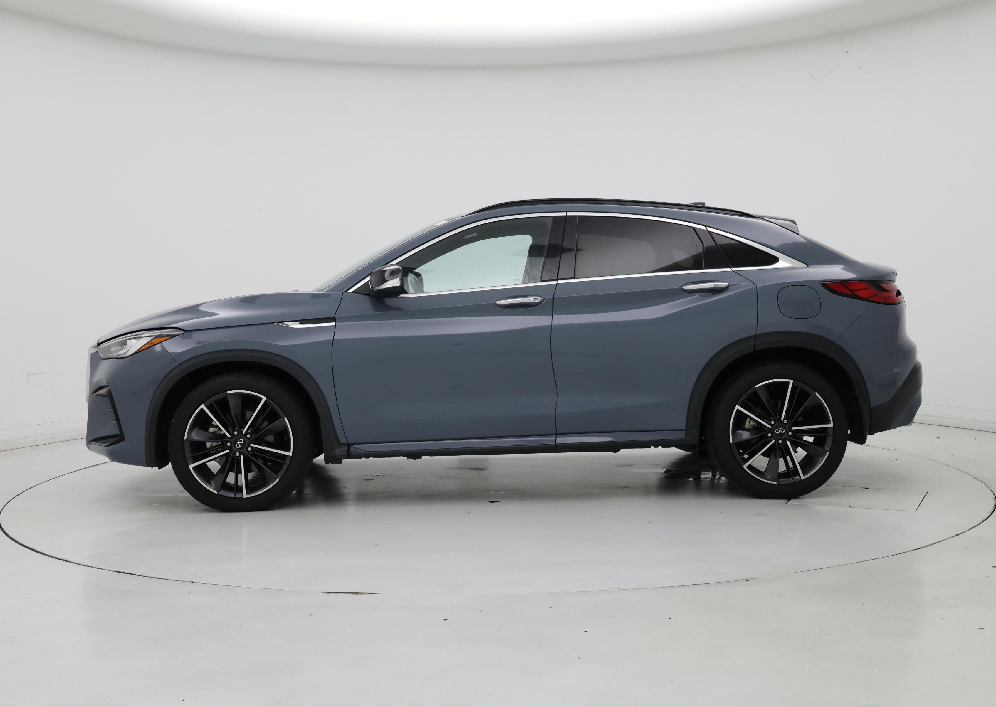 Thumbnail: 2023 INFINITI QX55 - 3