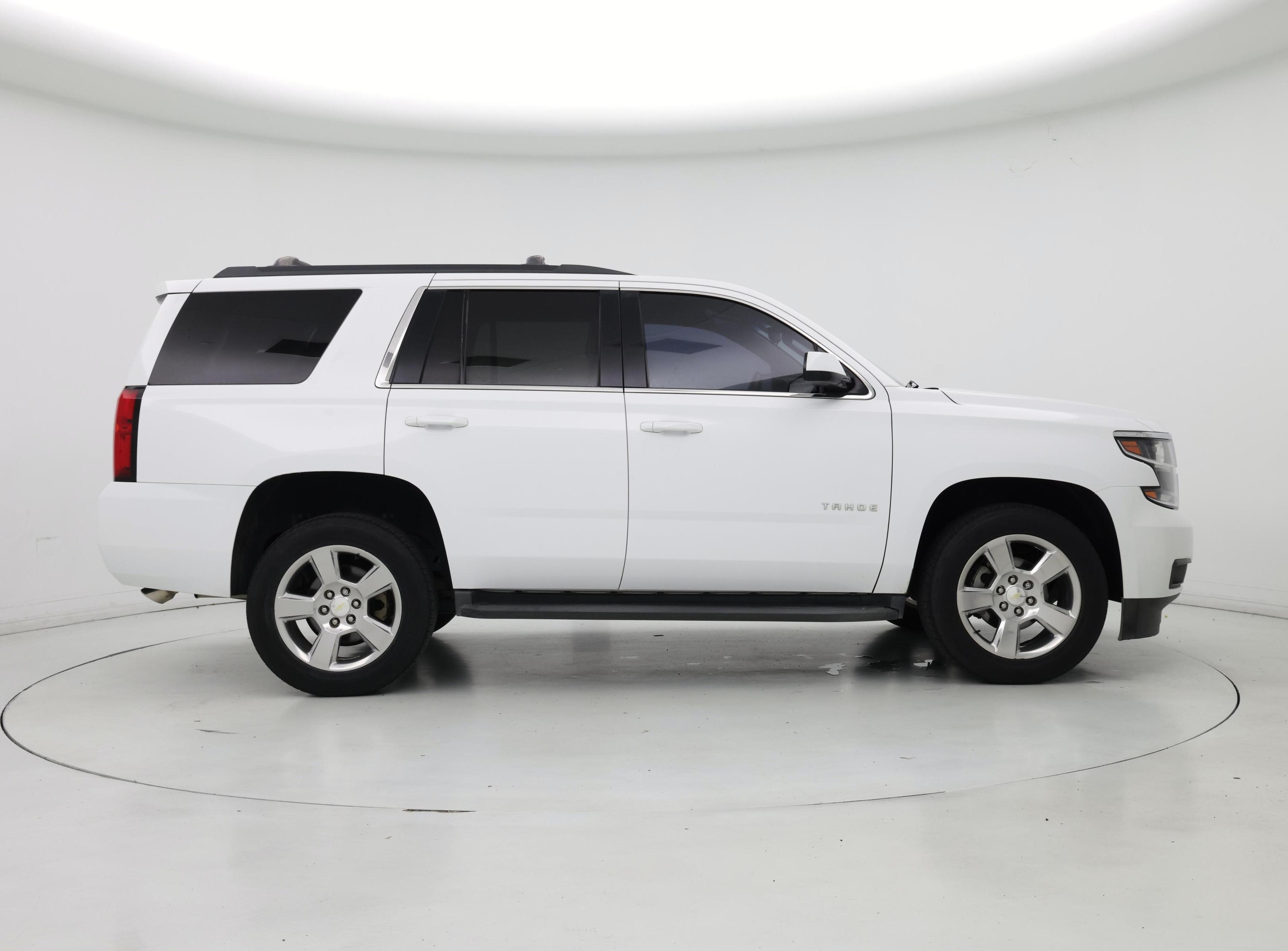 Thumbnail: 2017 Chevrolet Tahoe - 7