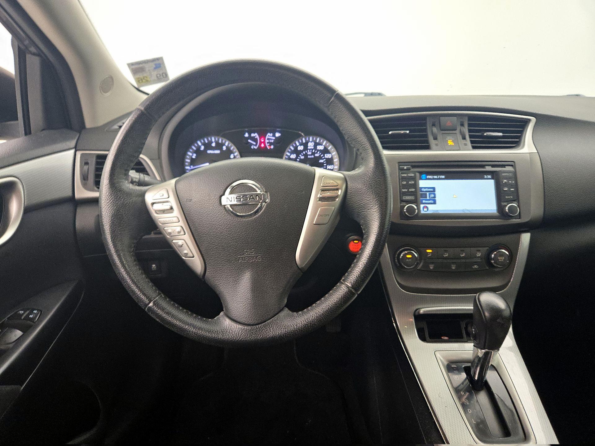 Thumbnail: 2014 Nissan Sentra - 10