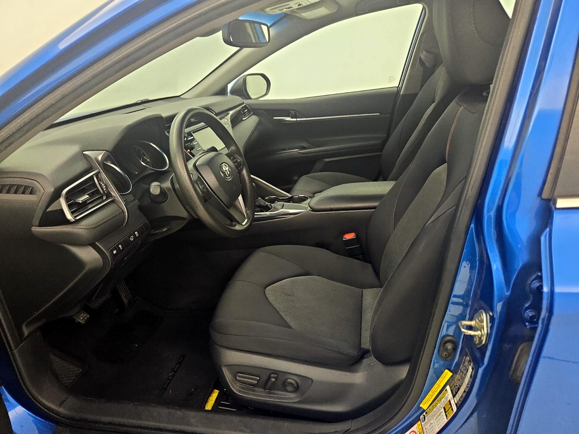 Thumbnail: 2019 Toyota Camry - 11