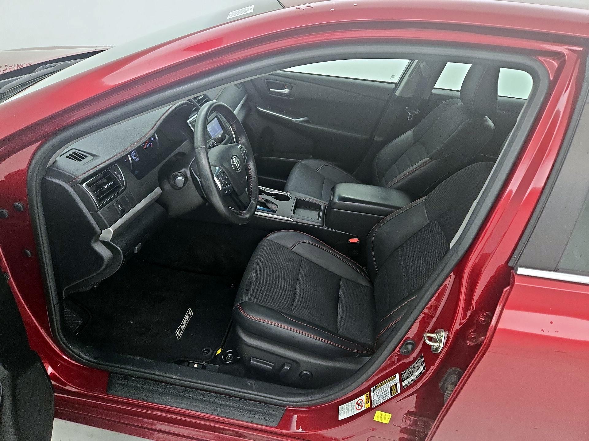 Thumbnail: 2017 Toyota Camry - 11
