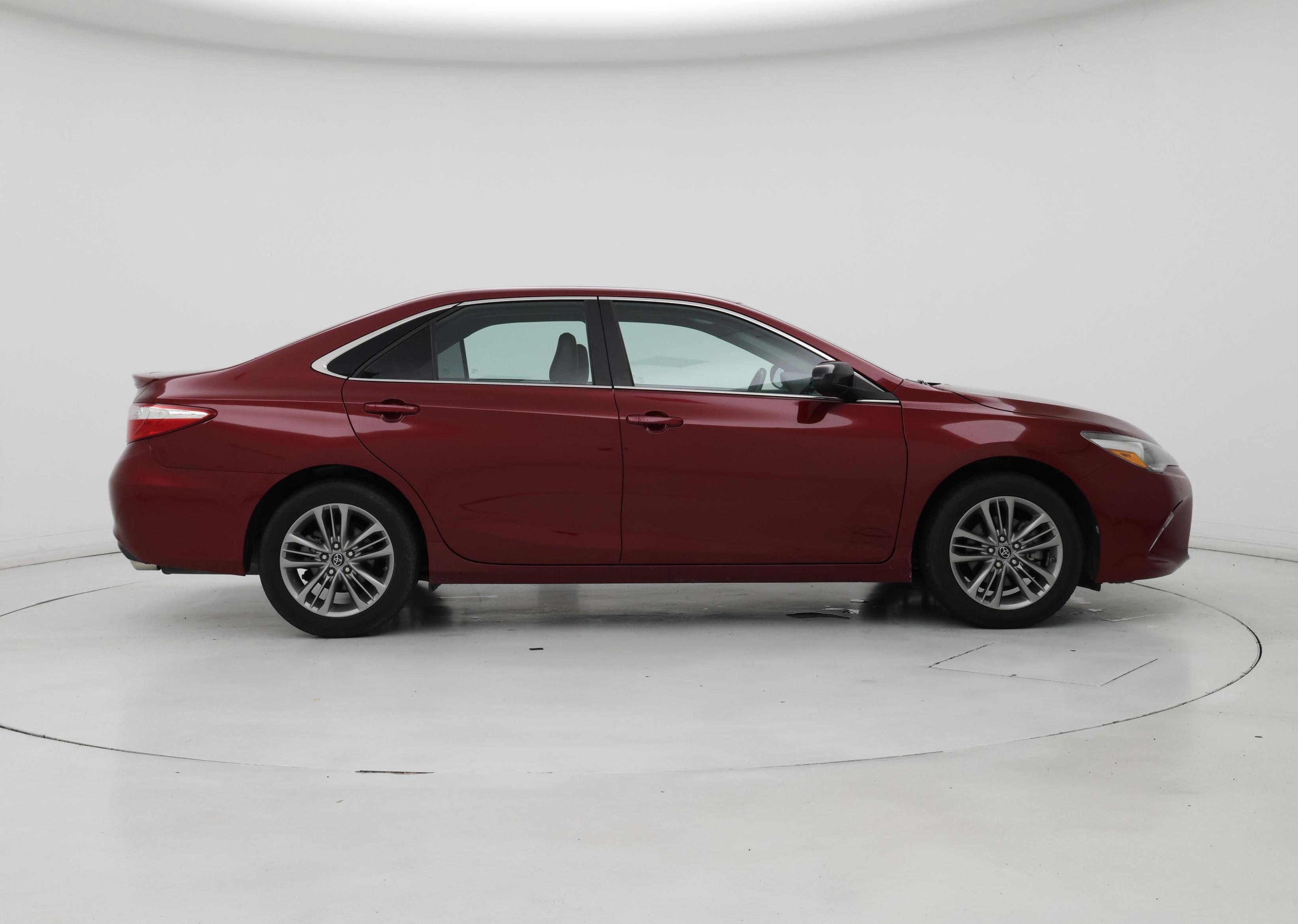 Thumbnail: 2017 Toyota Camry - 7