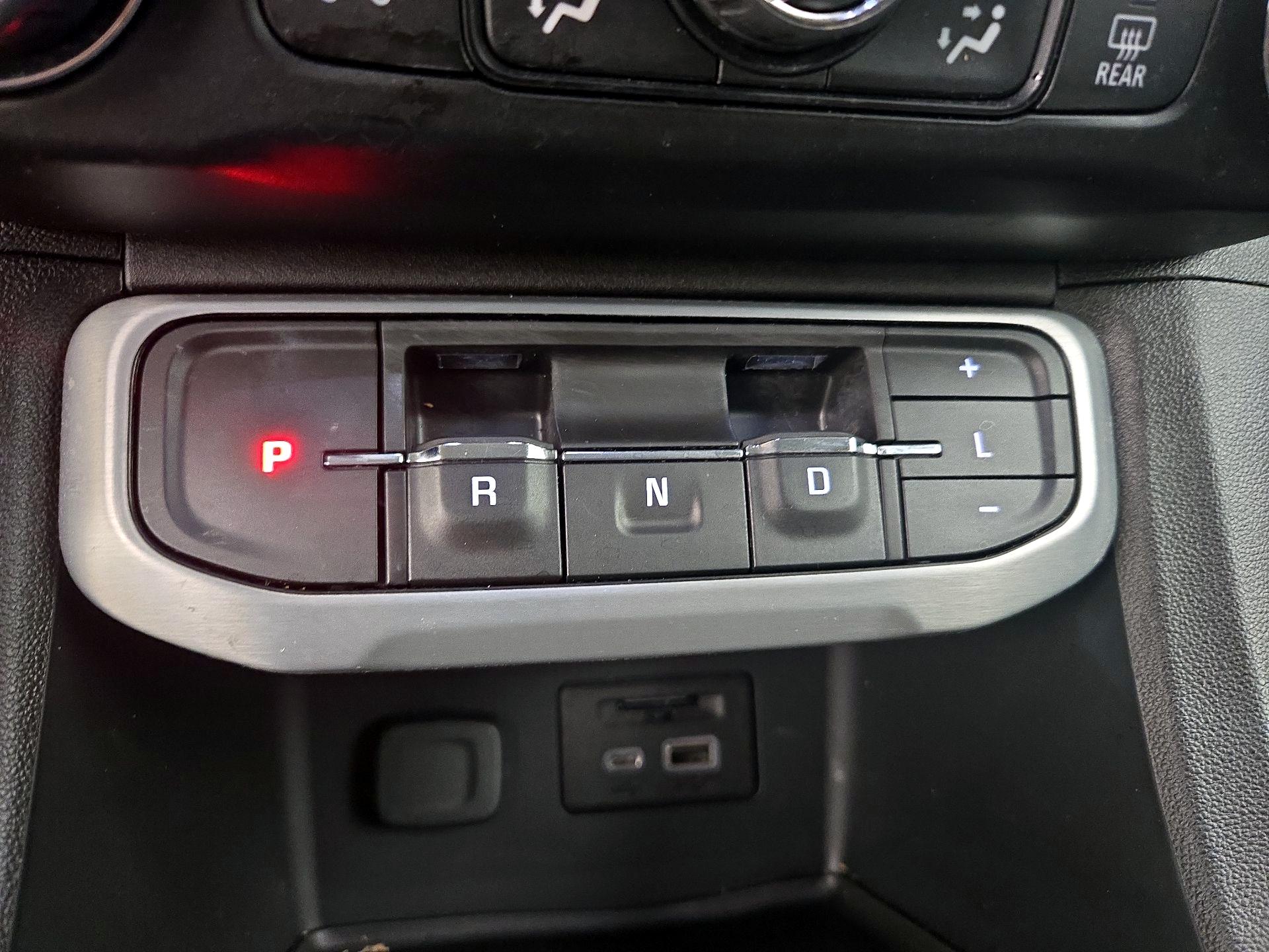 Thumbnail: 2021 GMC Acadia - 17