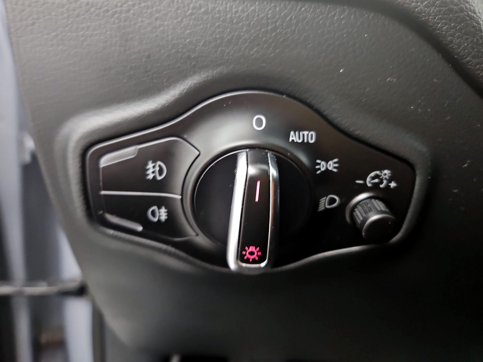 Thumbnail: 2016 Audi Q5 - 13