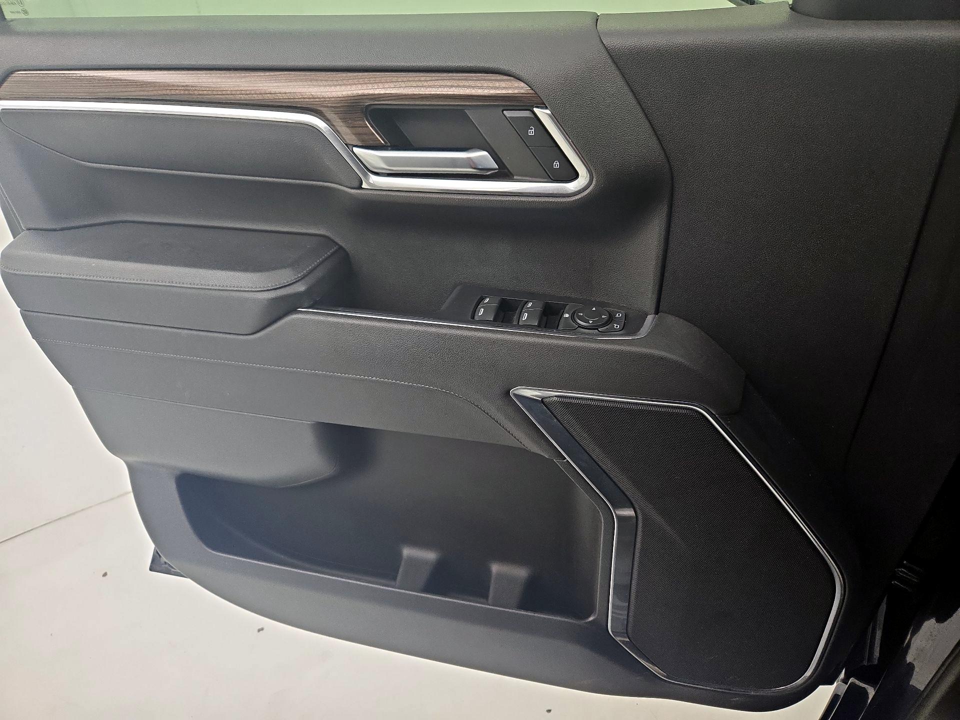 Thumbnail: 2023 Chevrolet Silverado 1500 - 12