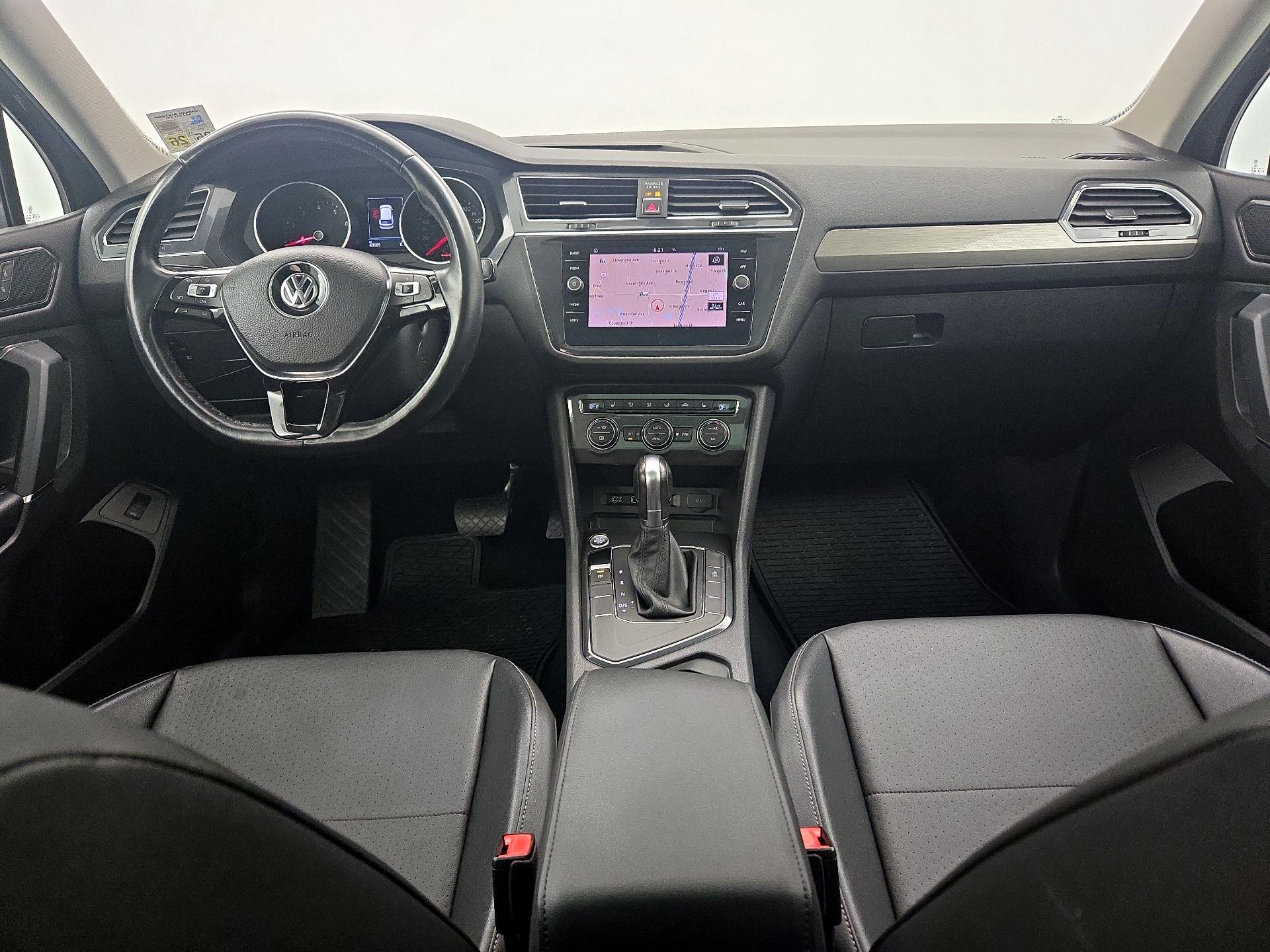 Thumbnail: 2018 Volkswagen Tiguan - 9