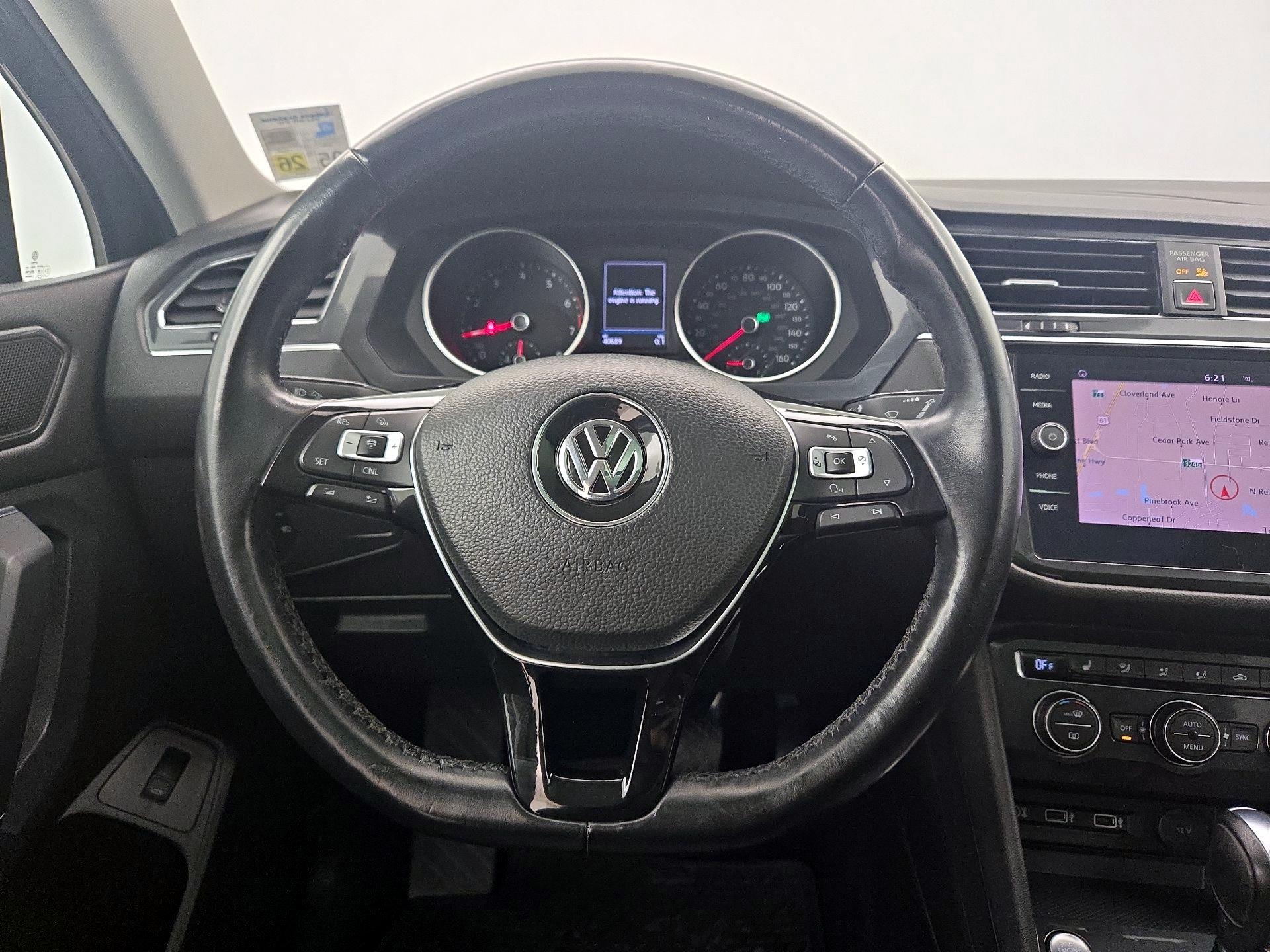 Thumbnail: 2018 Volkswagen Tiguan - 10